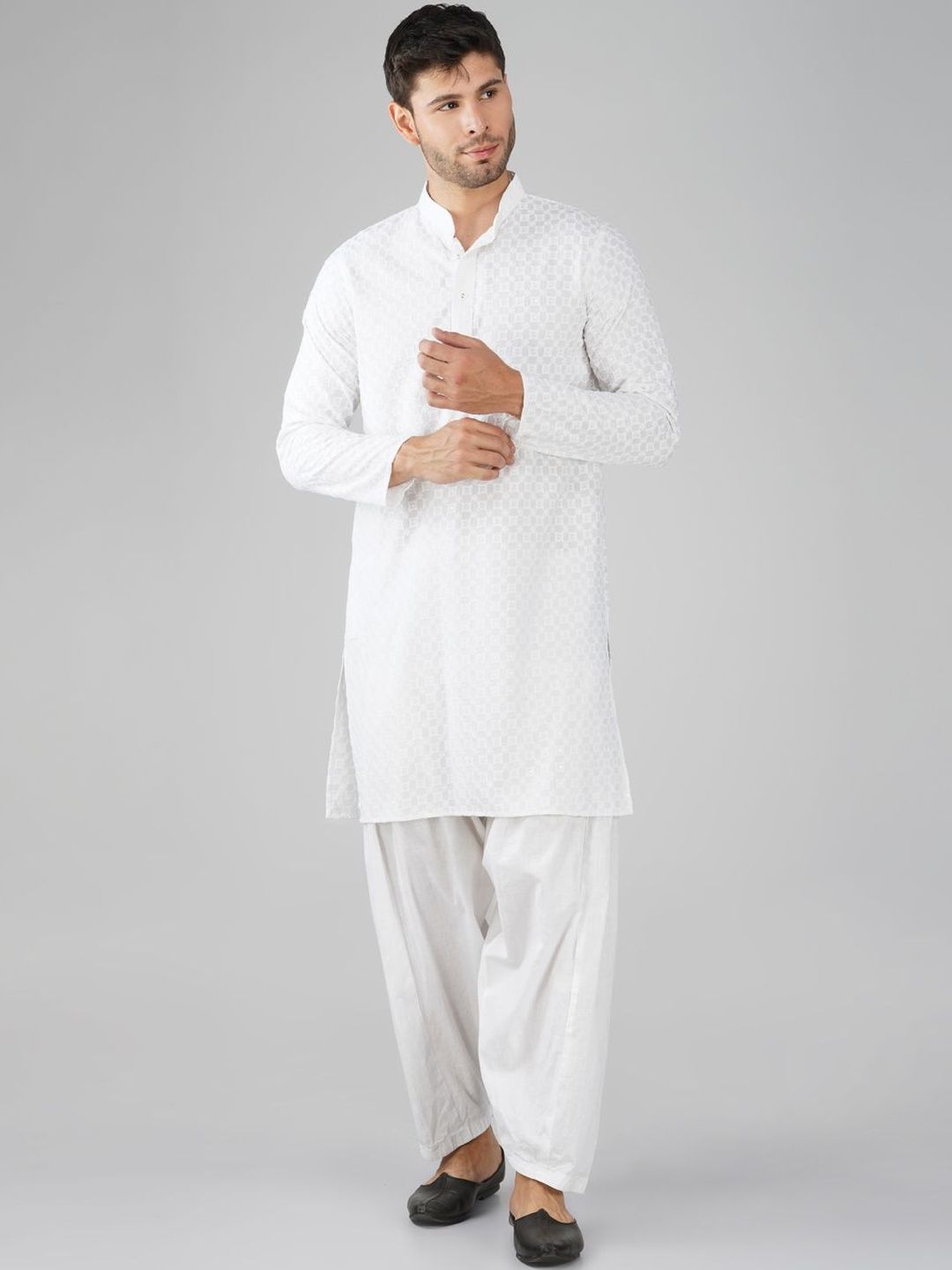 HERE&NOW Men Embroidered Chikankari White Romance Kurta