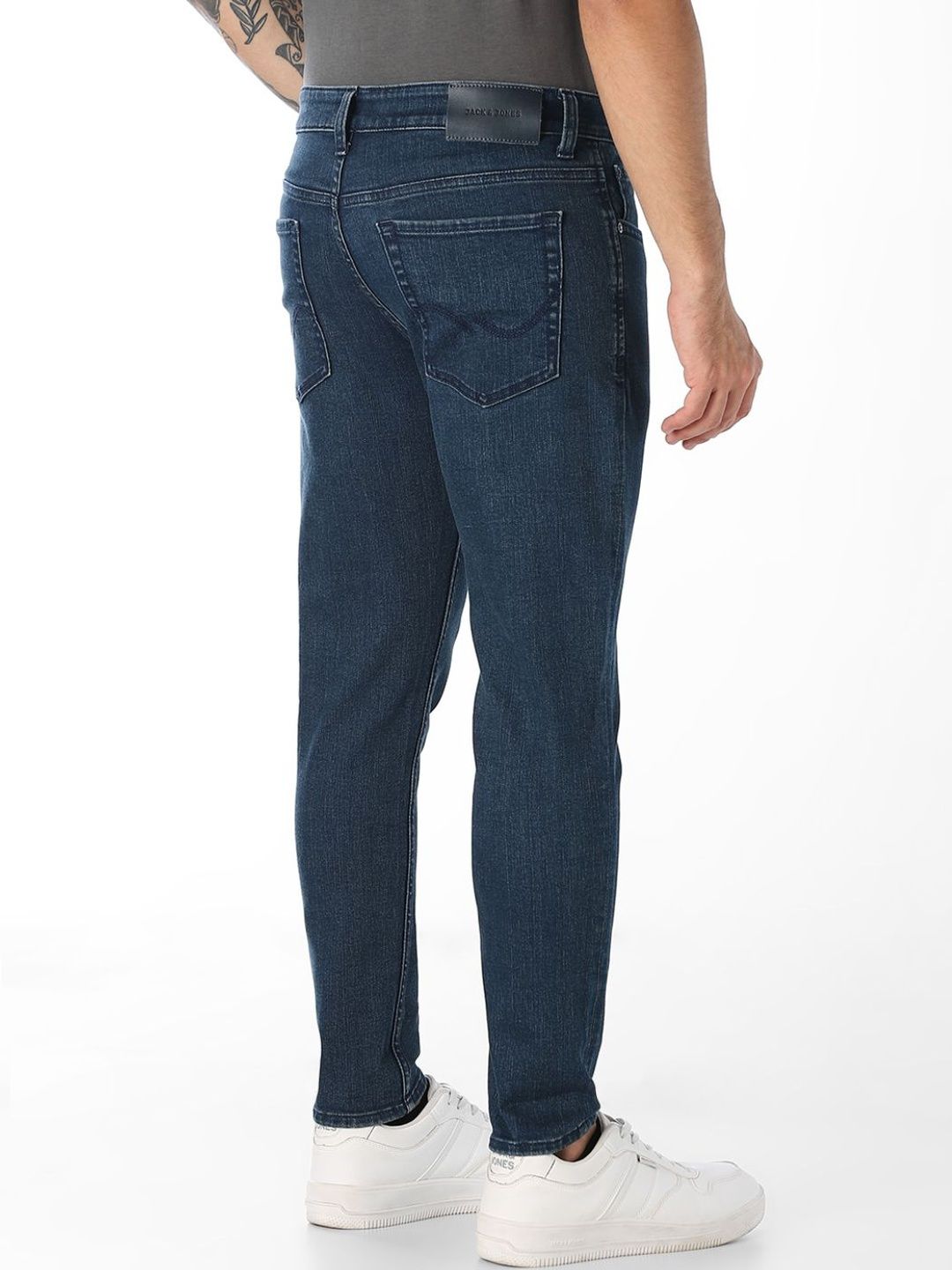 Slim Fit Mid-Rise Light Fade Stretchable Jeans
