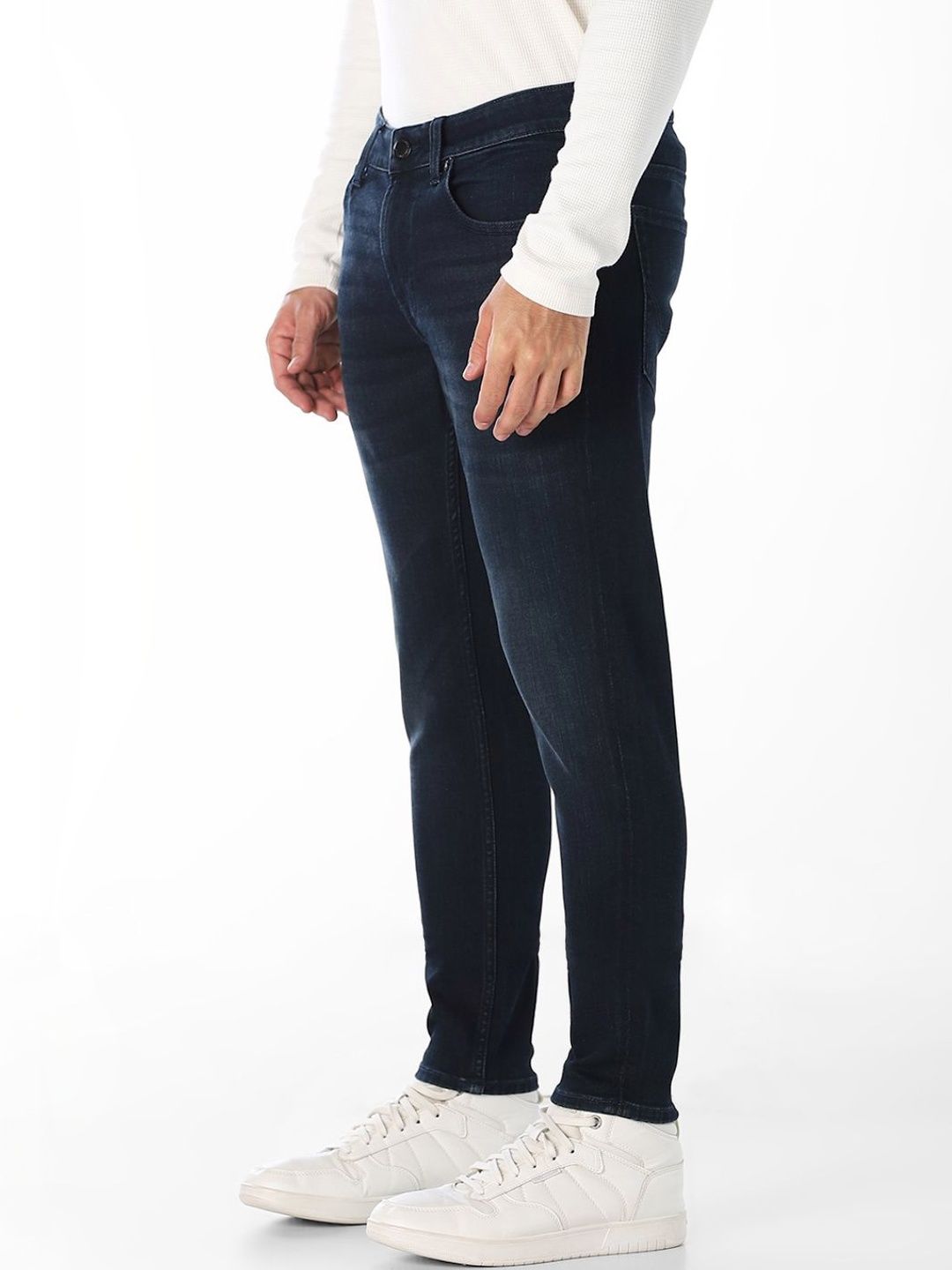 Slim Fit Mid-Rise Light Fade Stretchable Jeans