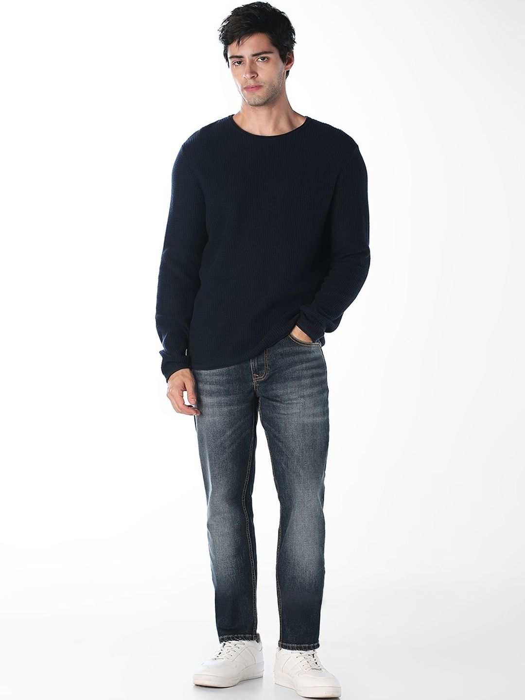 Skinny Fit Low-Rise Light Fade Stretchable Jeans