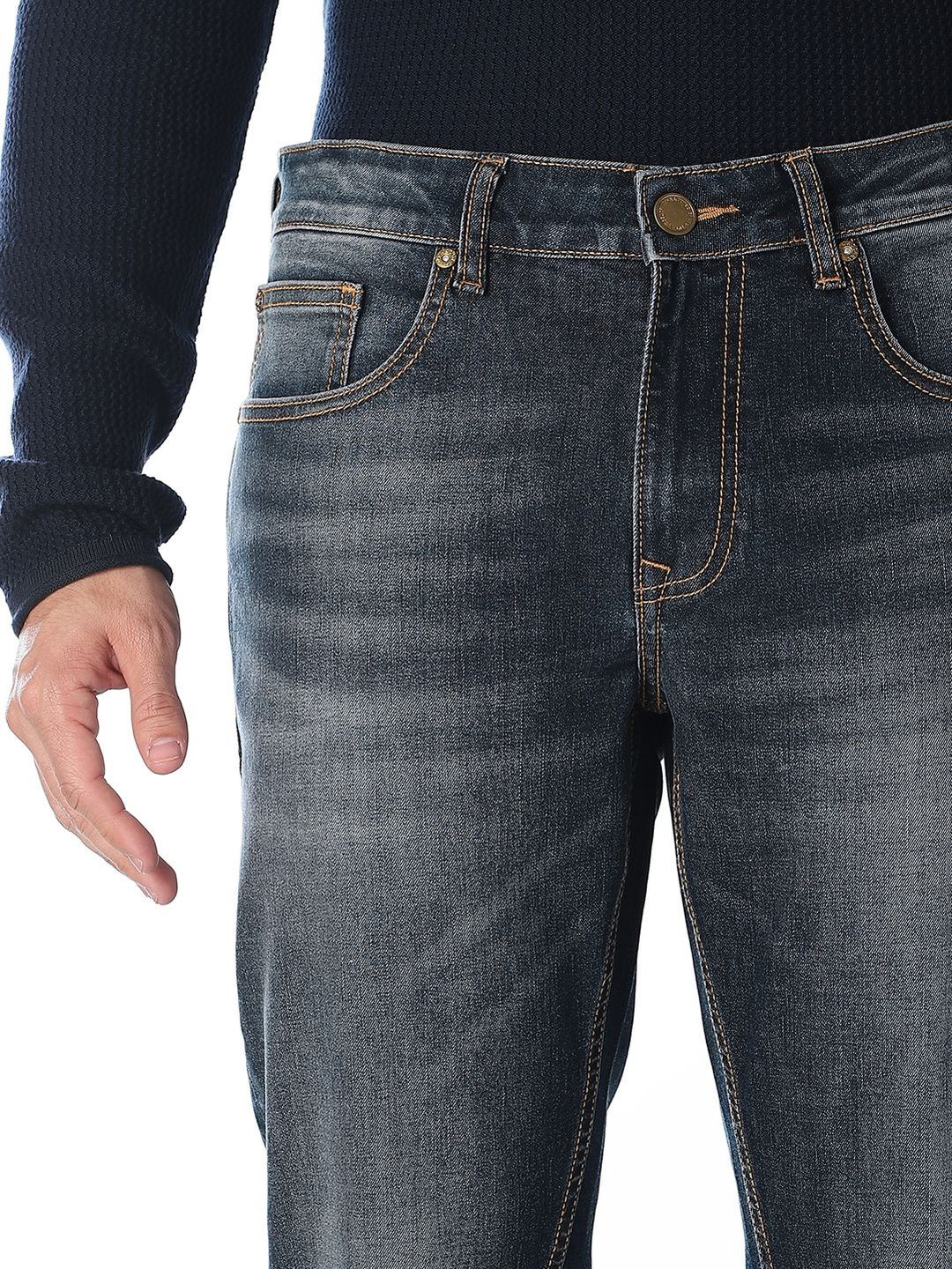 Skinny Fit Low-Rise Light Fade Stretchable Jeans