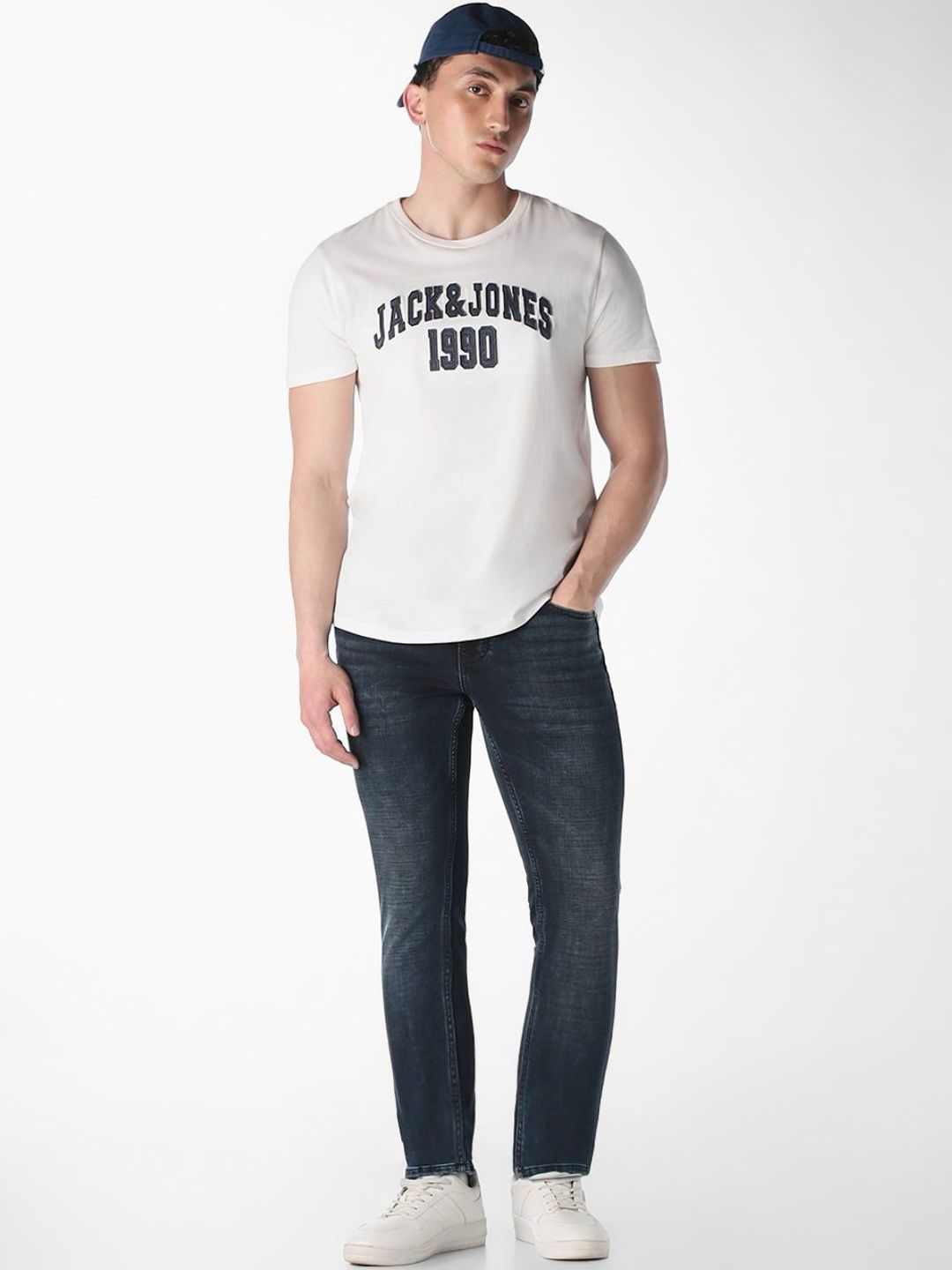 Slim Fit Low-Rise Light Fade Stretchable Jeans