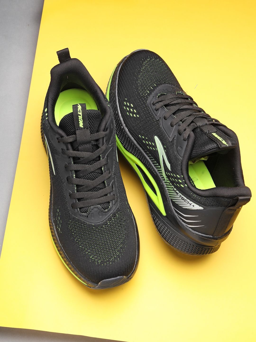 Action Men Mesh Running Non-Marking Shoes