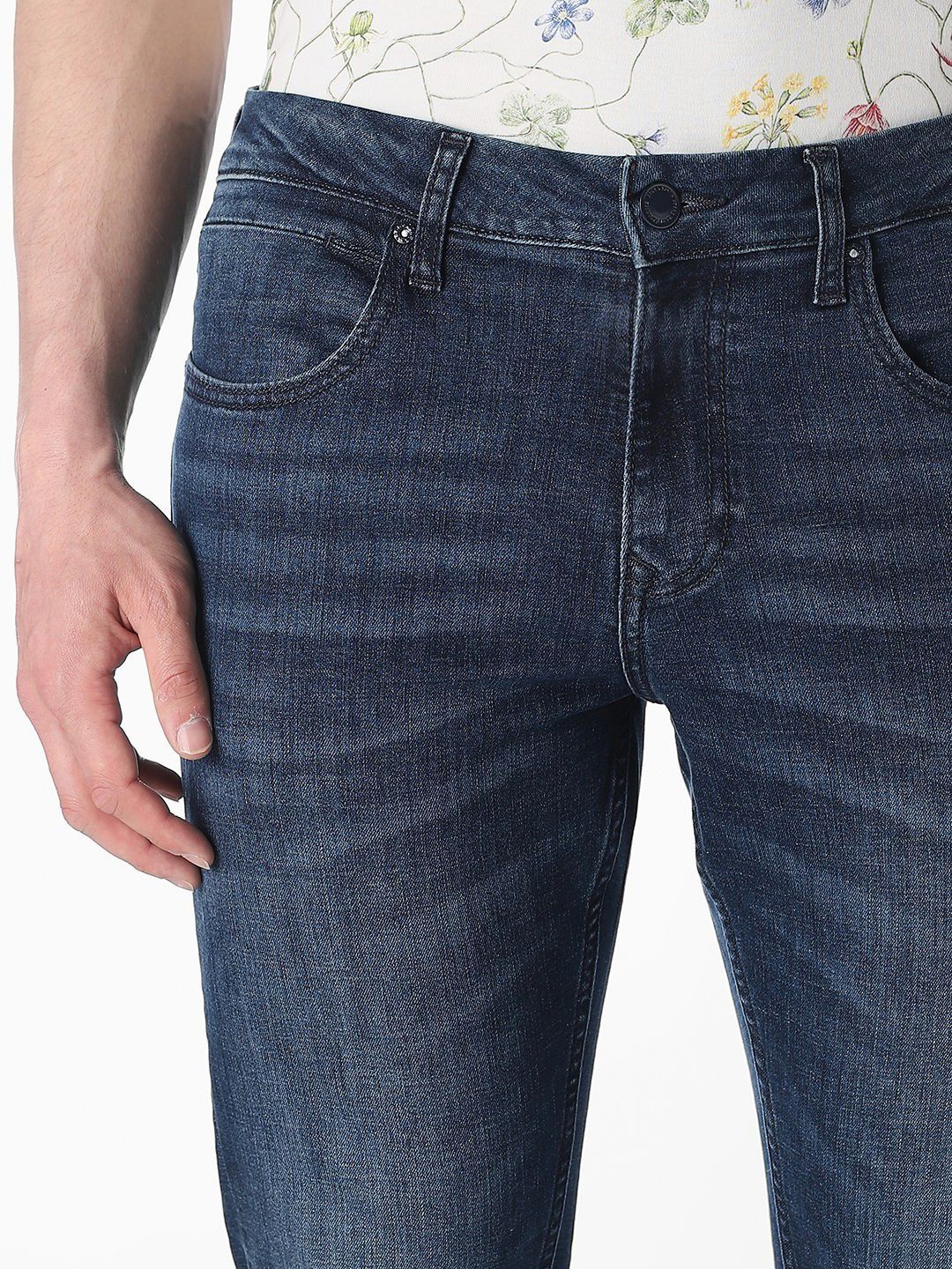 Slim Fit Low-Rise Light Fade Stretchable Jeans