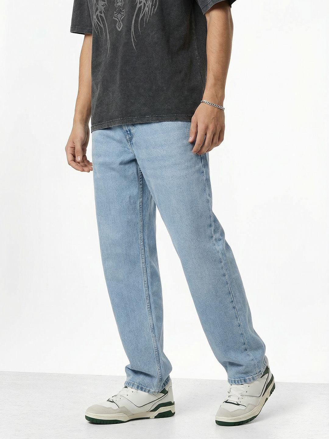 Aeropostale Men Fit Light Fade Stretchable Regular Fit Jeans