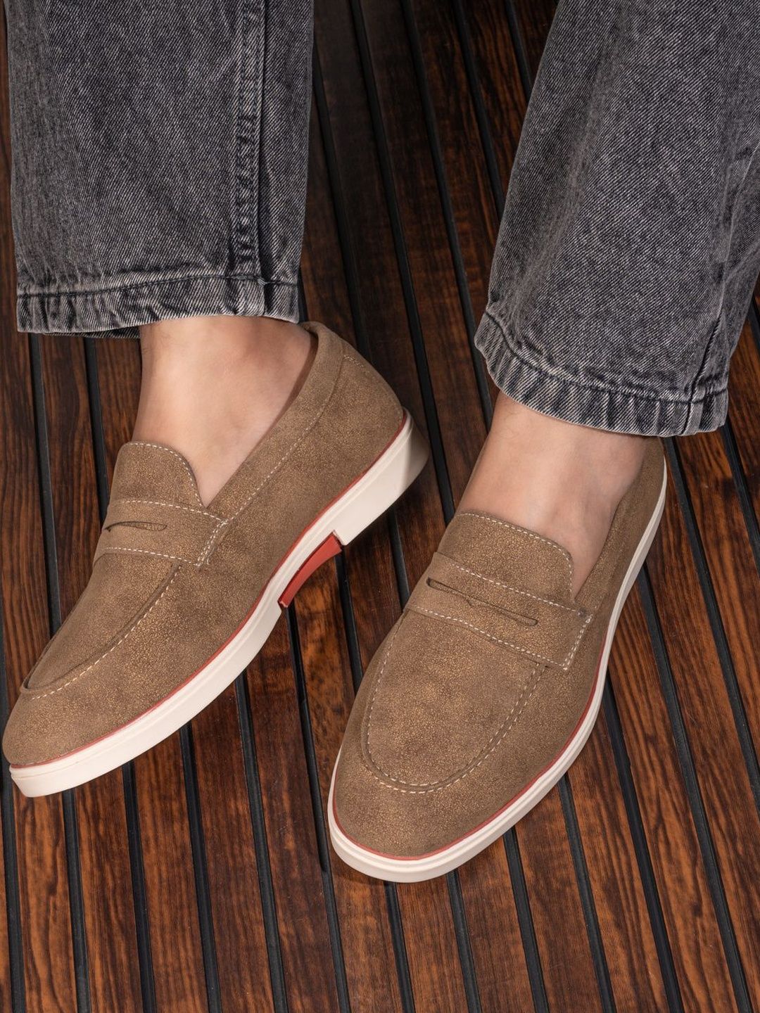 Mast & Harbour Mast & Harbour Men Textured Loafers