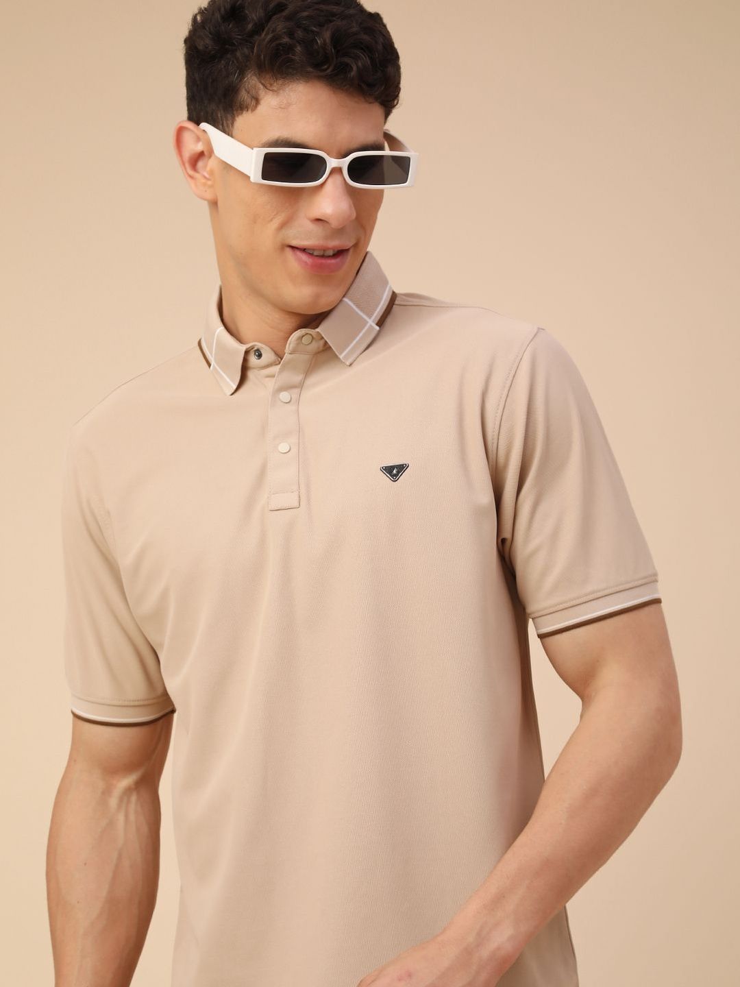 V-Mart Men Polo Collar T-shirt