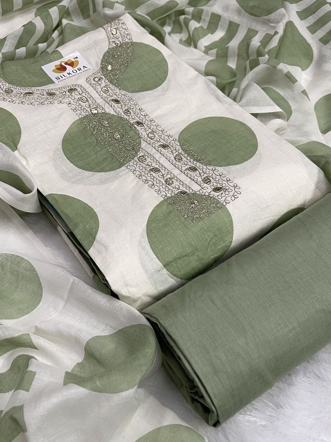 SILKORA Printed Pure Cotton Unstitched Dress Material