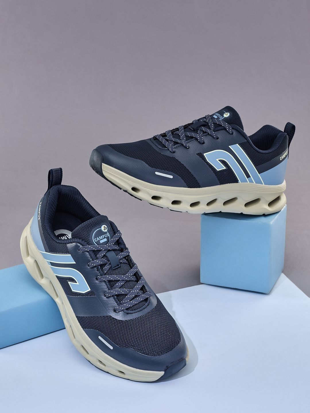 Campus CHAZE Men Mesh Training or Gym Non-Marking Shoes