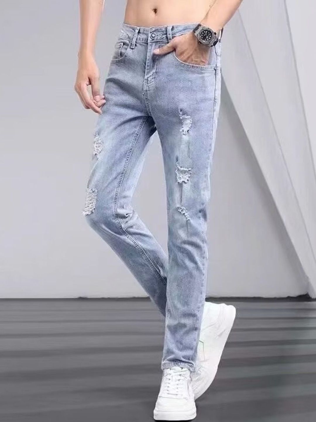 StyleCast Men Regular Fit Mid-Rise Highly Distressed Heavy Fade Jeans