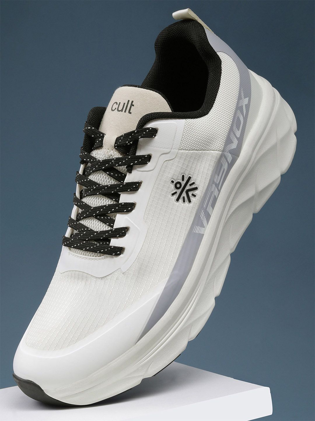 CULT Men's Vaynox Walking Shoes - White