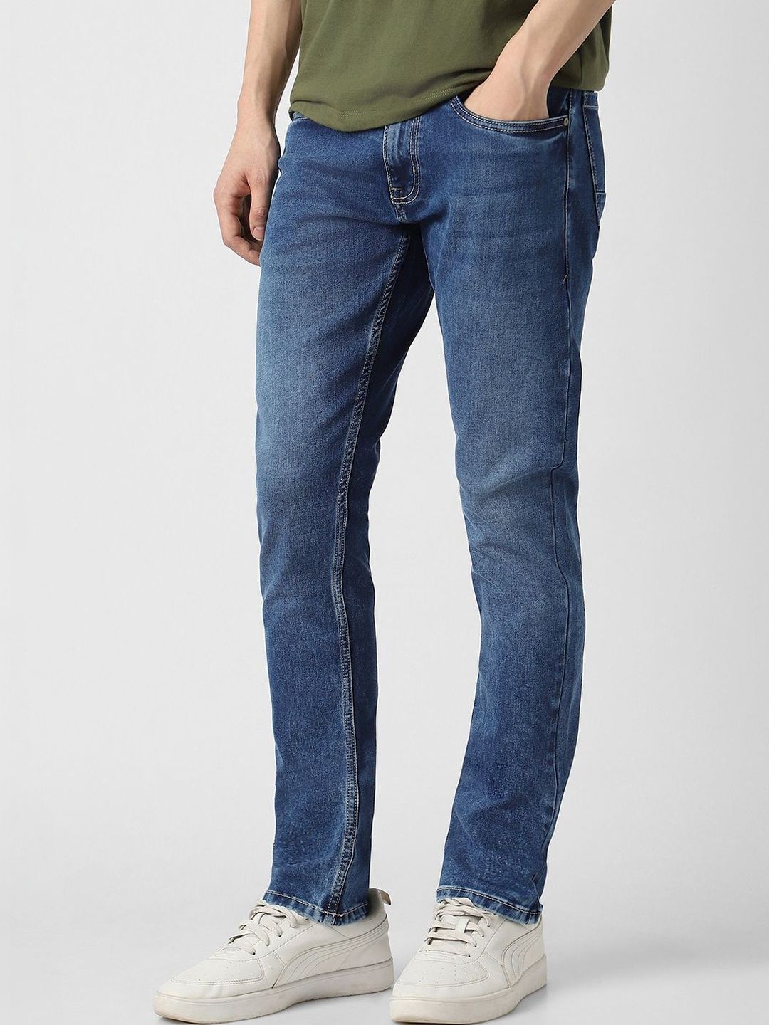 Peter England Casuals Men Slim Fit Mid-Rise Light Fade Jeans