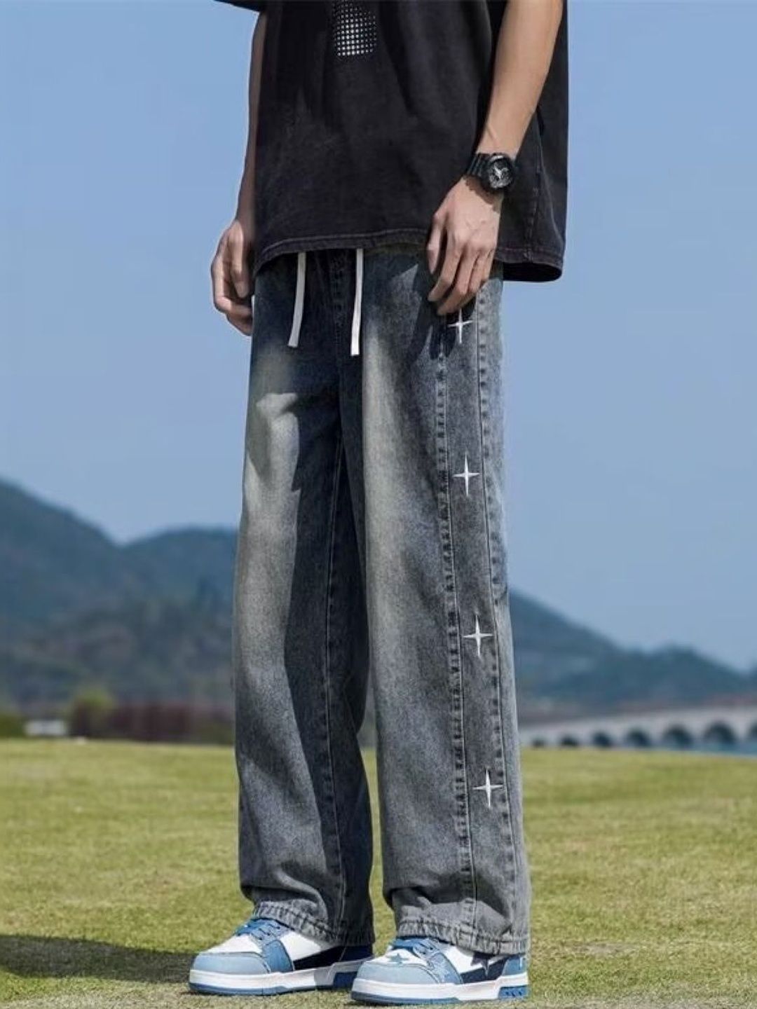 StyleCast Men Baggy Fit Mid-Rise Jeans with Cross Stitch