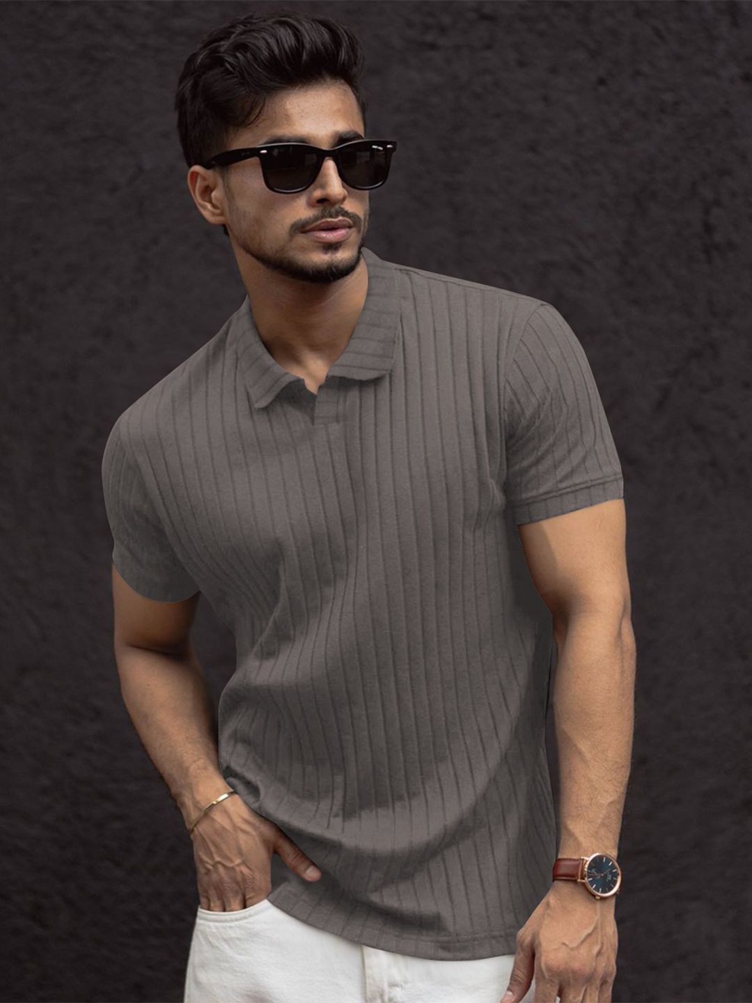 HAPPY KHAJANA Men Striped V-Neck T-shirt