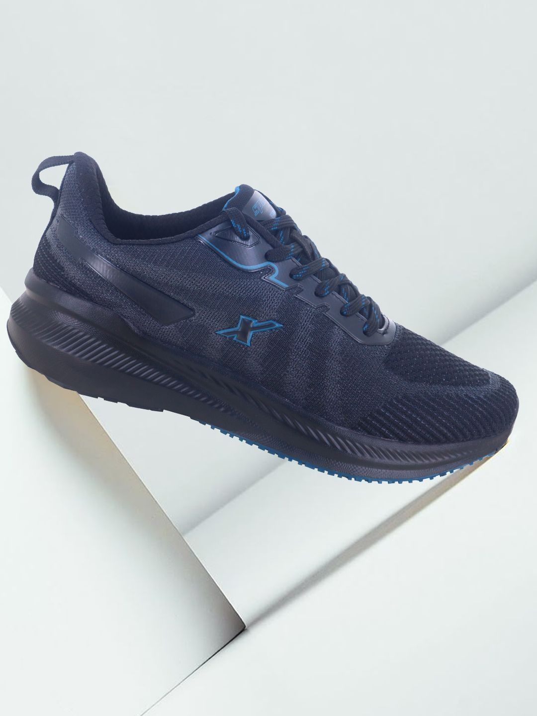 Sparx Men Mesh Non-Marking Sports Shoes