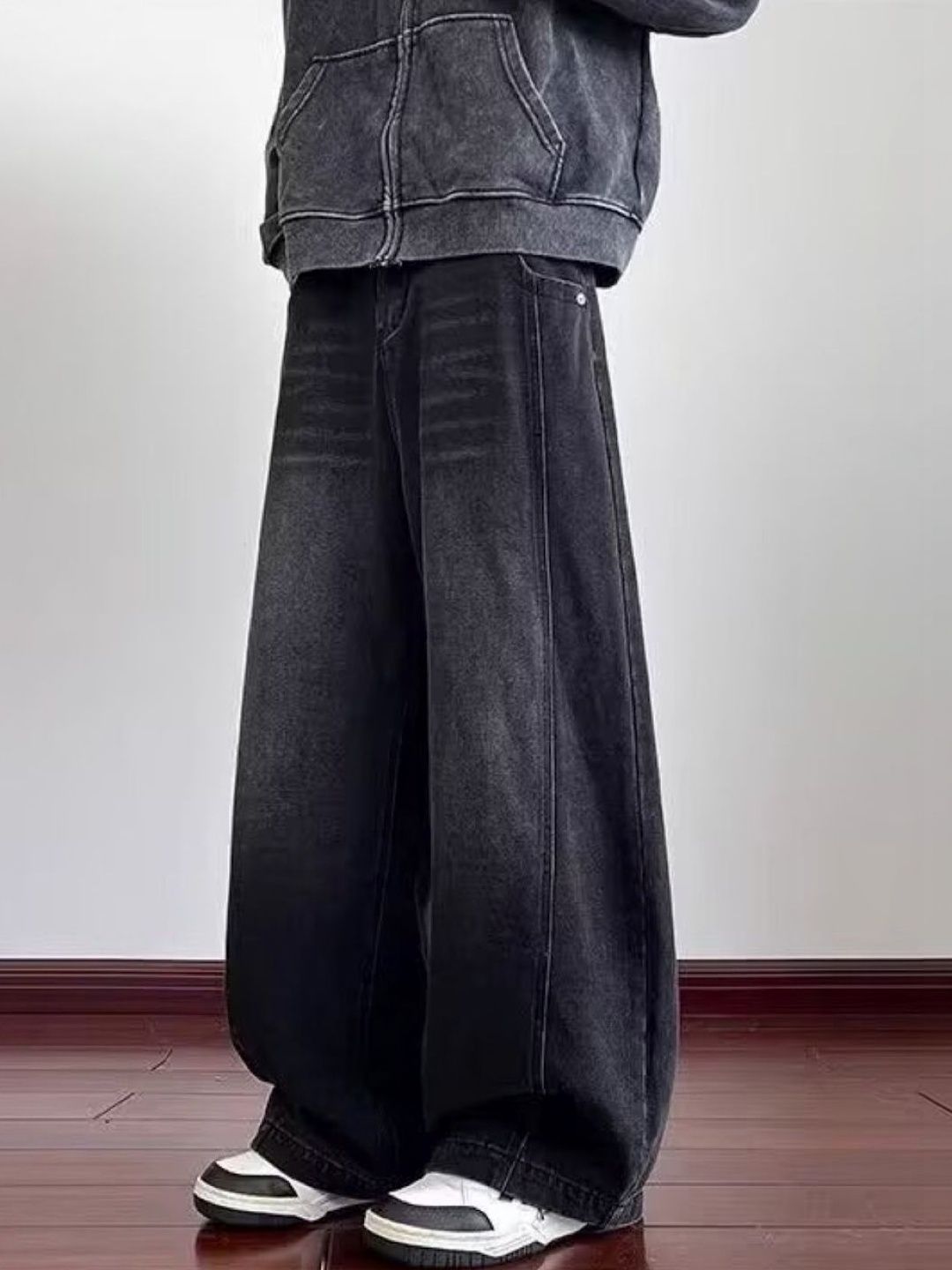 StyleCast Men Wide Leg Mid-Rise Dark Jeans
