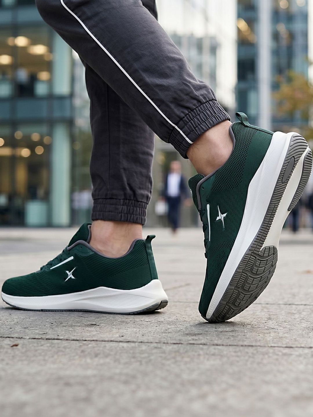 KRAASA Men Mesh Running Non-Marking Shoes