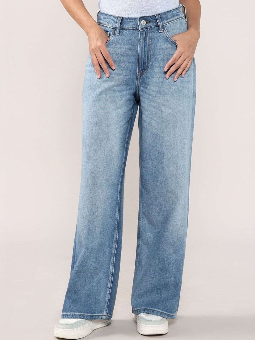 Lee Cooper Lee Cooper Women Classic Regular Fit High-Rise Light Fade Jeans
