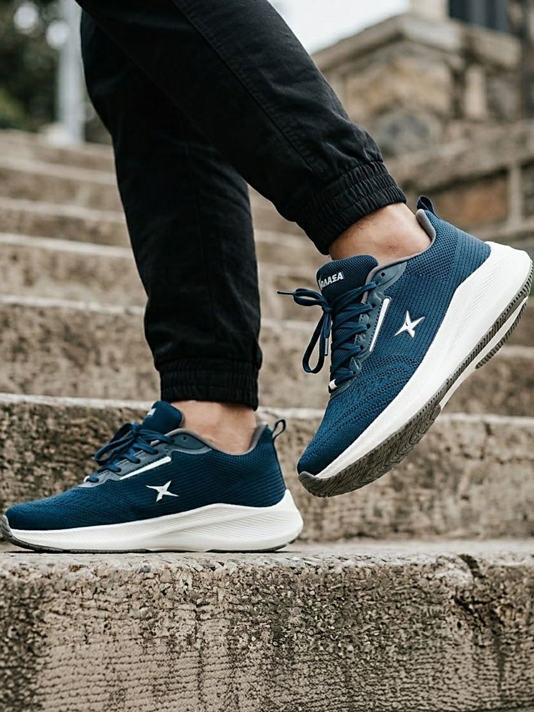 KRAASA Men Mesh Running Non-Marking Shoes