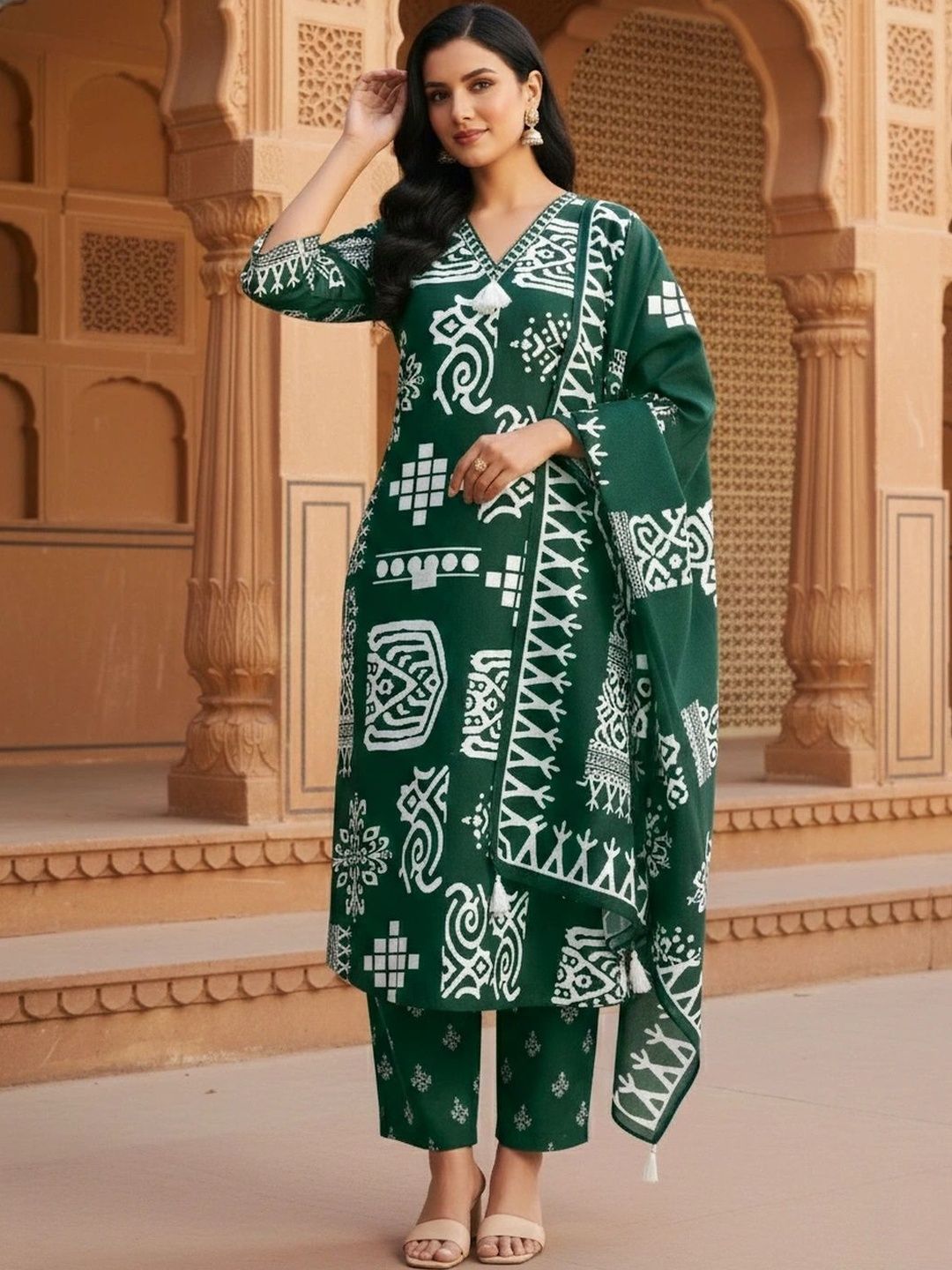 arangya Women Ethnic Motifs Printed Regular Kurta with Trousers & With Dupatta