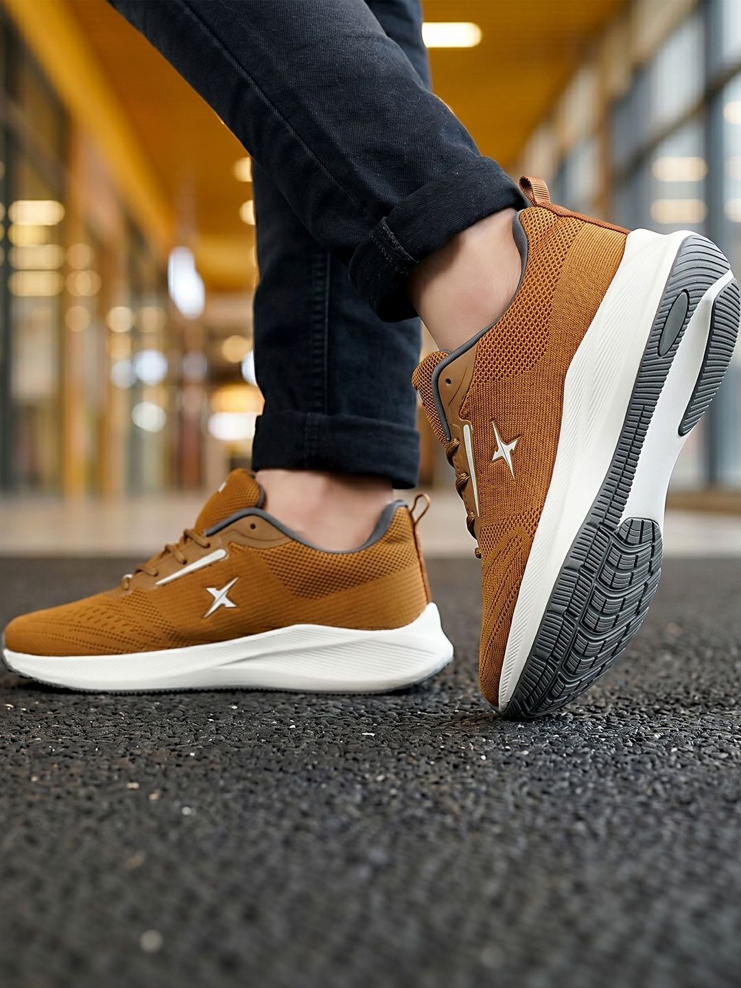 KRAASA Men Mesh Running Non-Marking Shoes