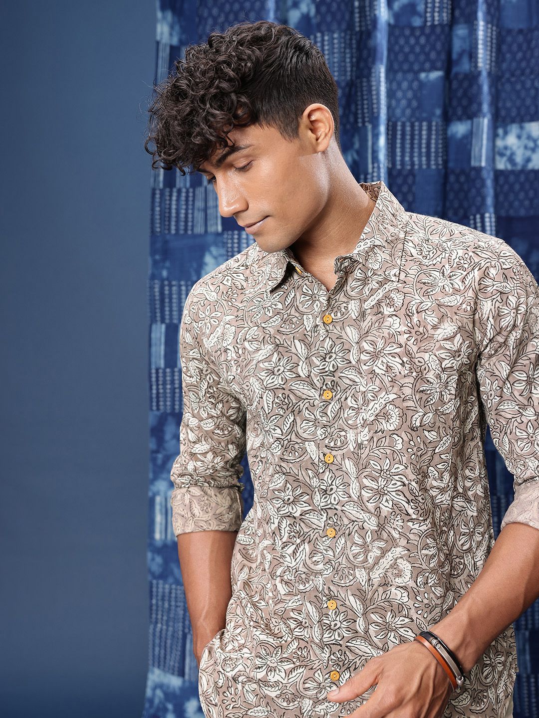 Taavi Men Comfort Floral Opaque Printed Pure Cotton Casual Shirt