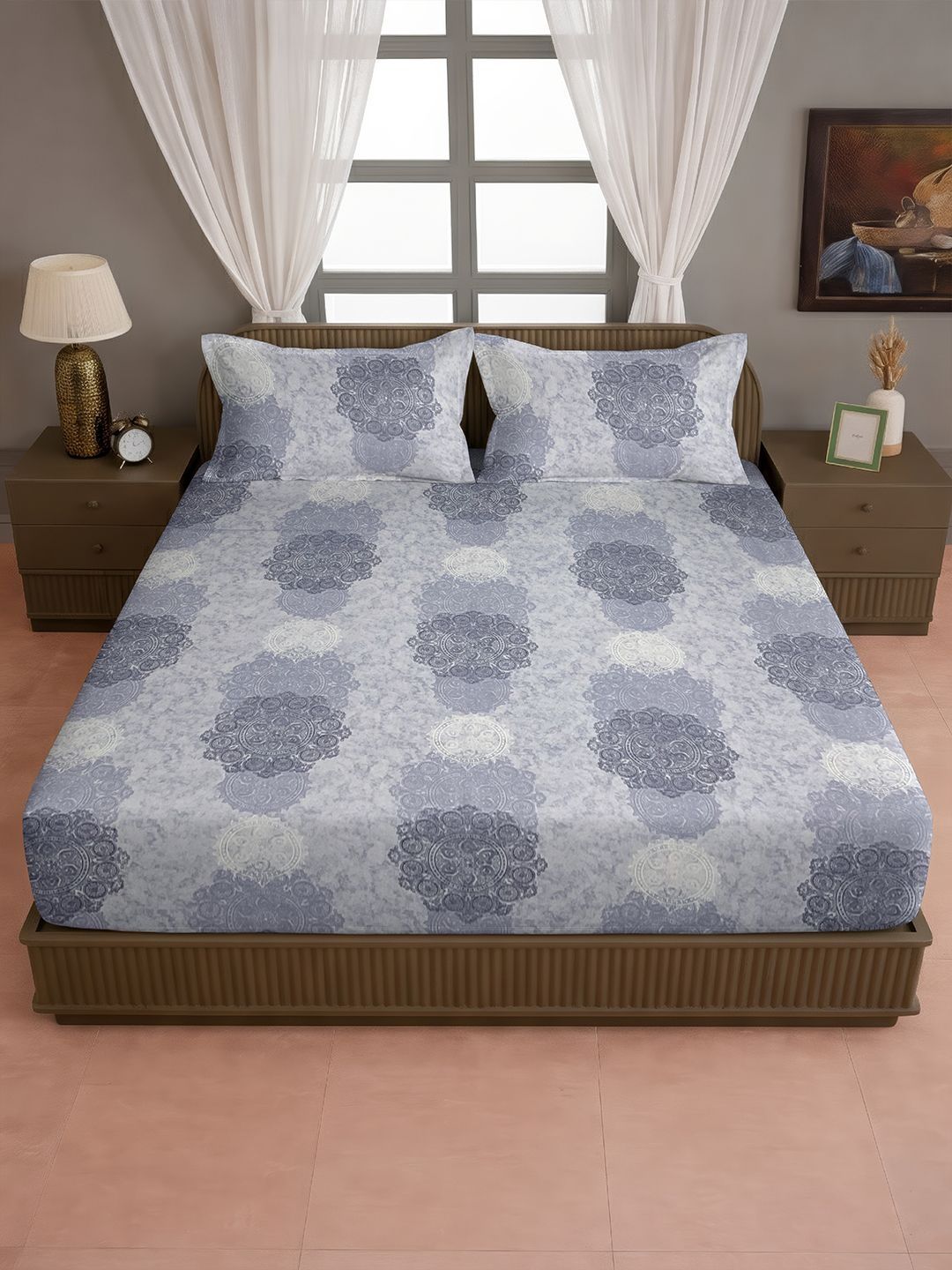 SWAYAM SWAYAM Blue & Off White Geometric 120 TC Bedsheet with 2 Pillow Covers