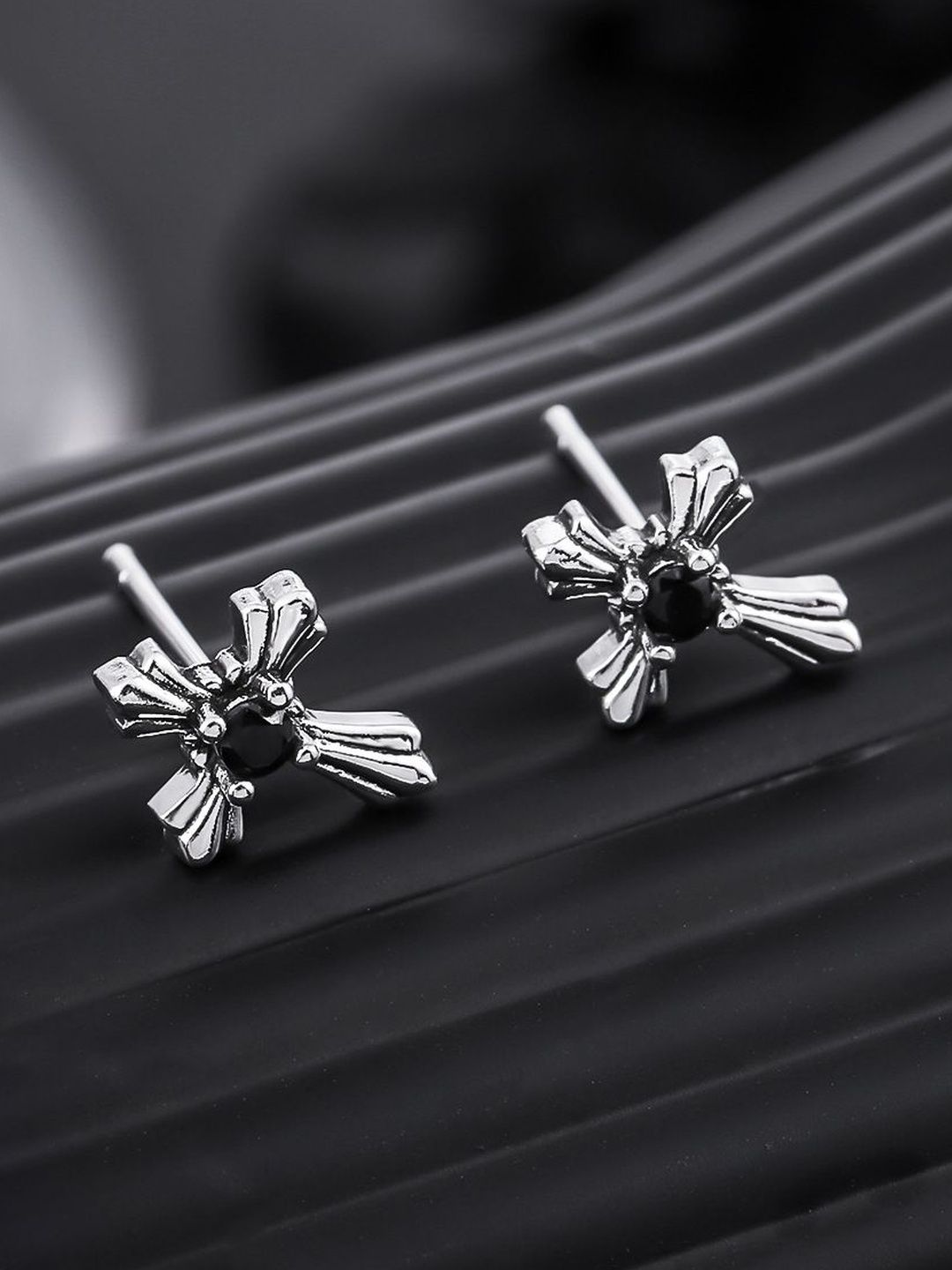 StyleCast x Revolte Men Copper-Plated Artificial Stones Studded Floral Shaped Studs