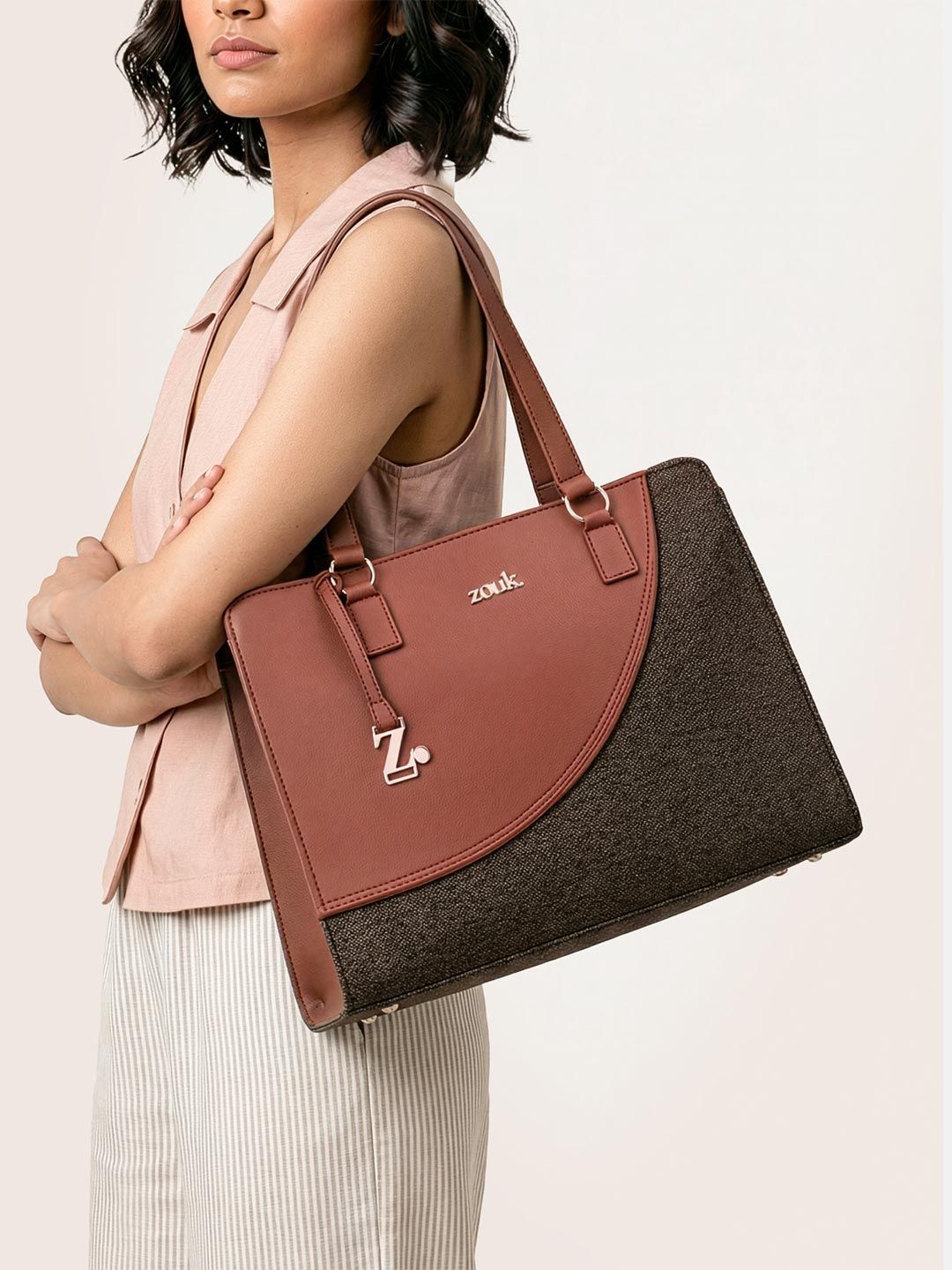Buy ZOUK Printed Structured Tote Bag - Handbags for Women 30944252