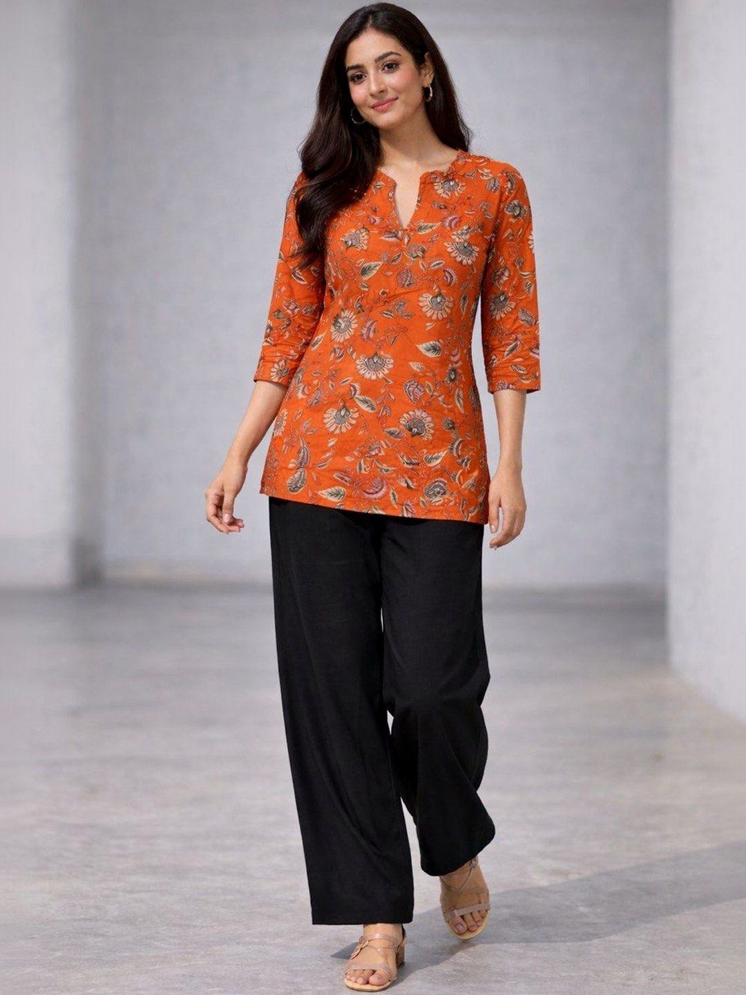 Jacy london Indie Florals Printed Tunic with Palazzos