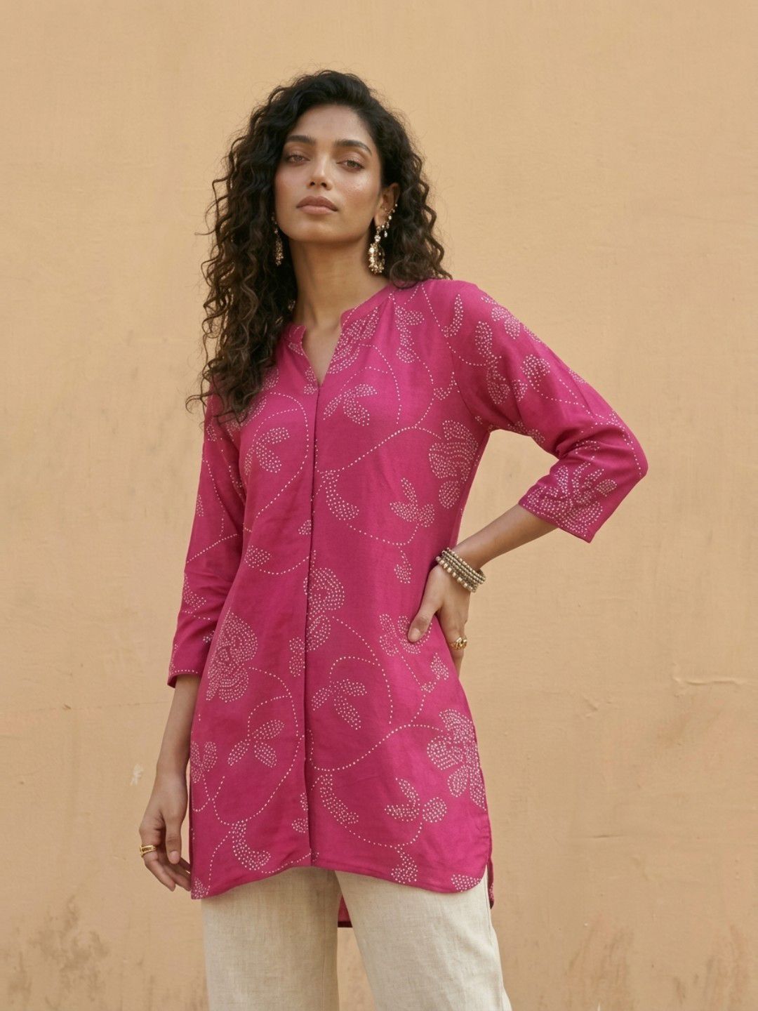 fusion by glitchez Bandhani Printed Mandarin Collar Raglan Sleeves Gathered Kurti