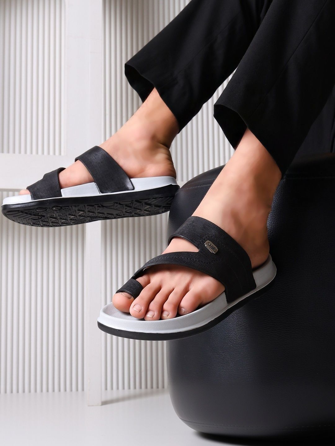 KNIEVL Men Flip Flops