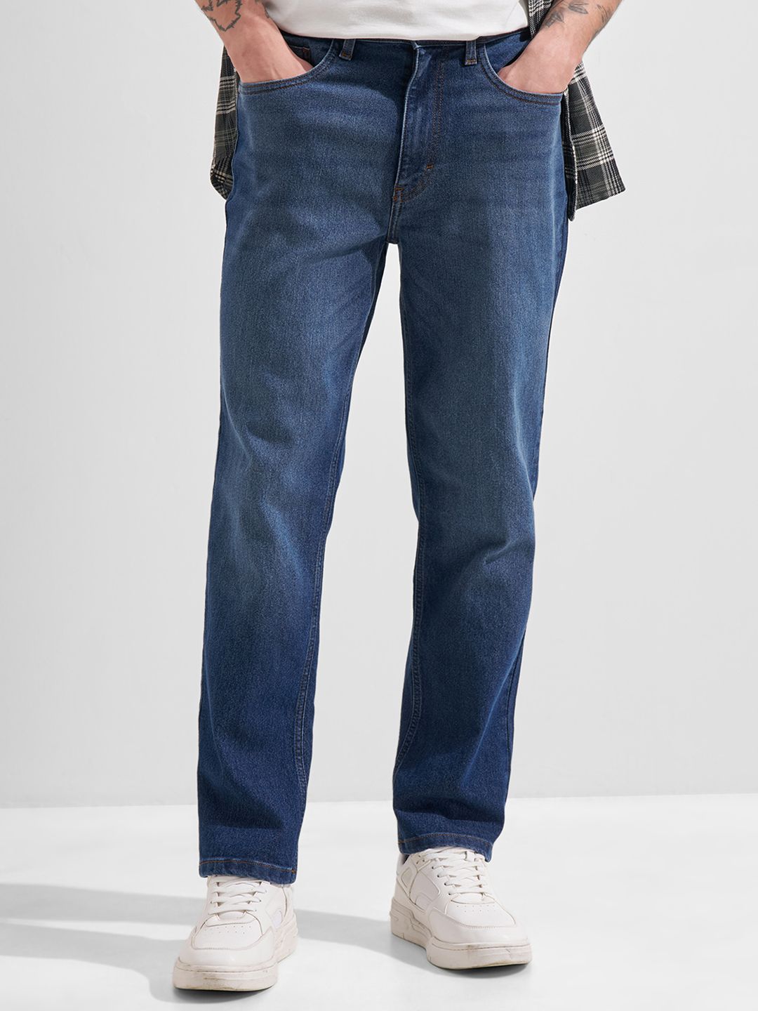 HIGHLANDER Men Regular Fit Mid Rise Mid Wash Jeans