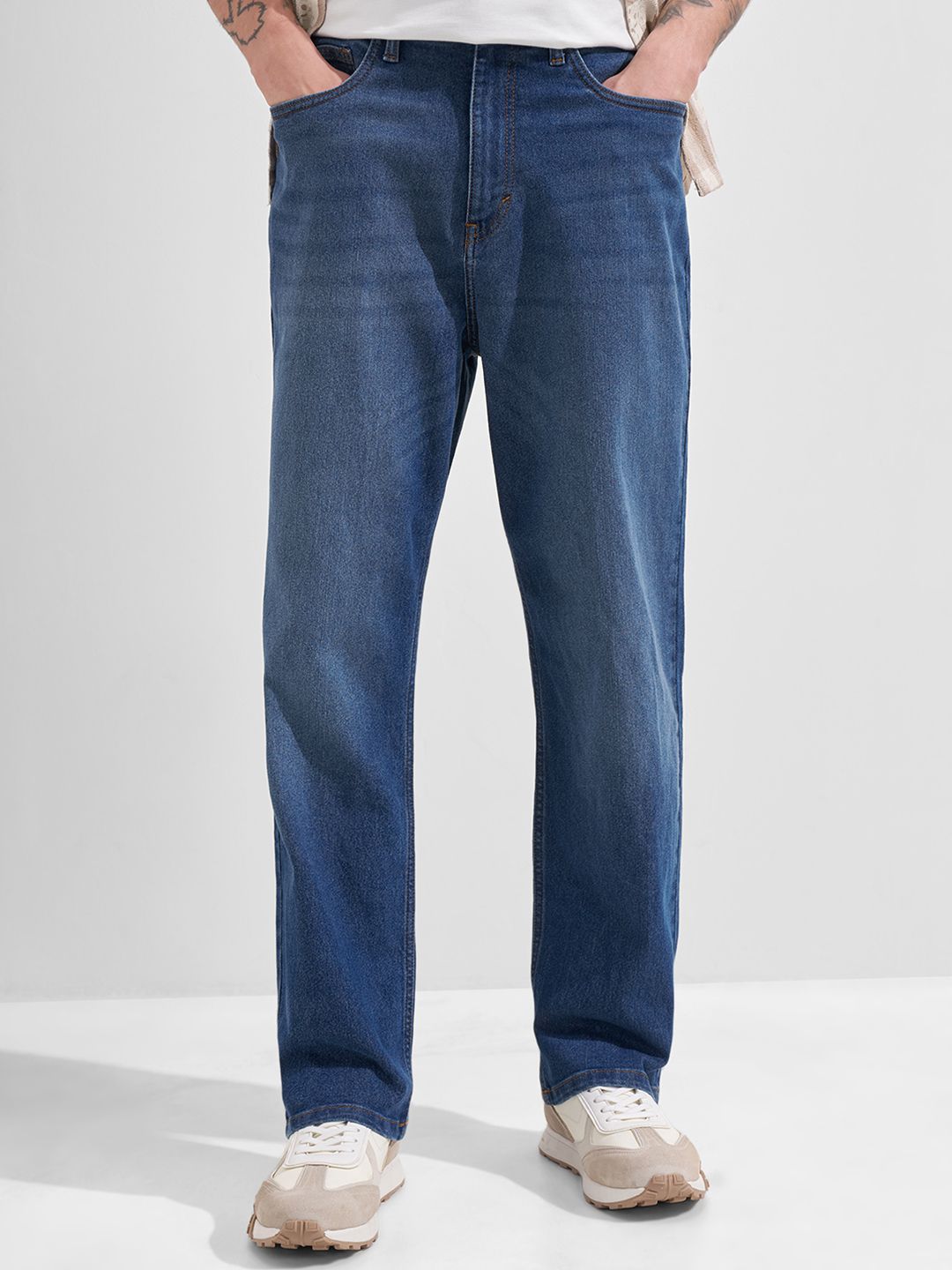 HIGHLANDER  Men Blue Solid Washed Relaxed Fit Jeans