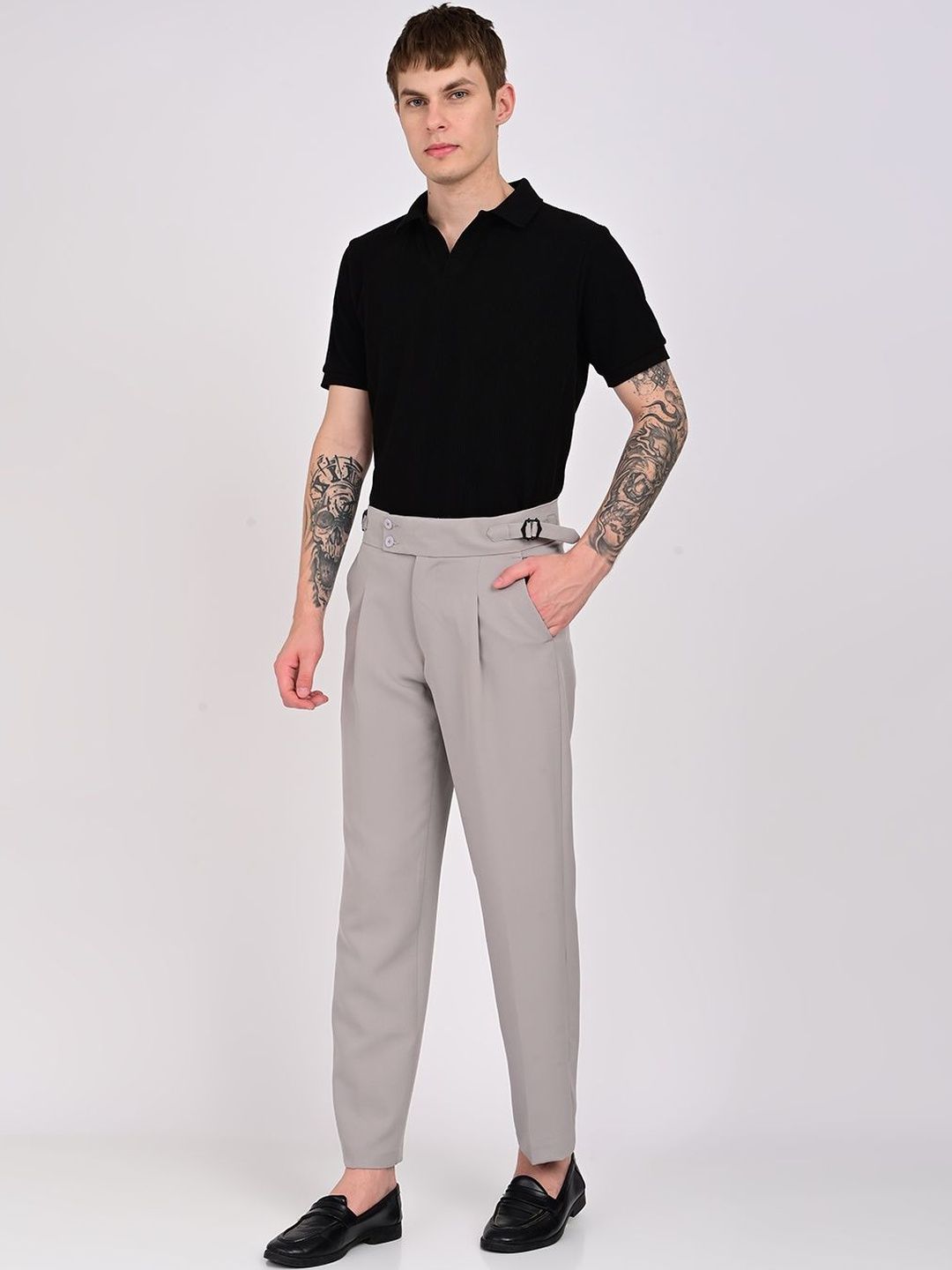 INVICTUS Men Pleated Trousers