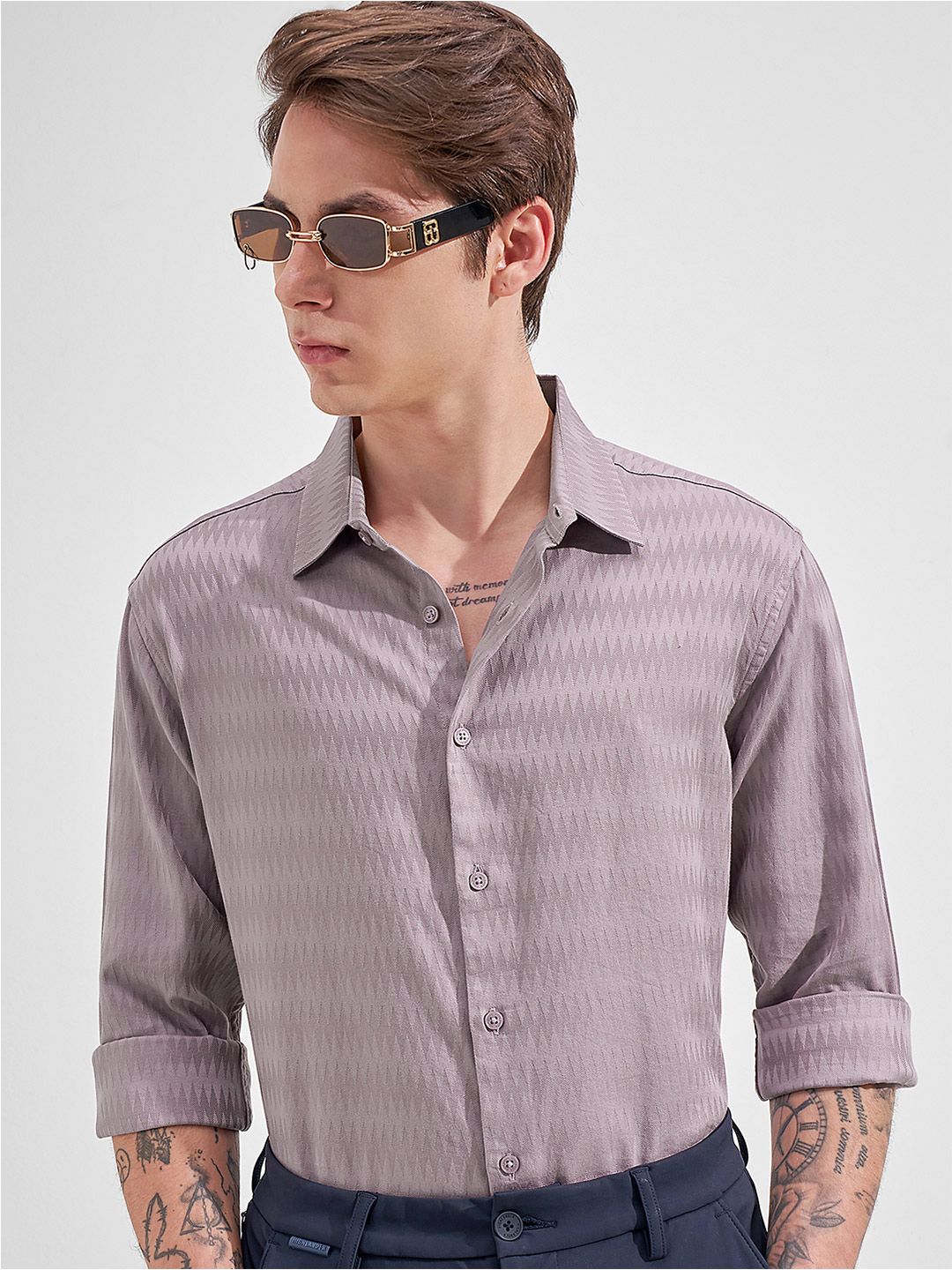 HIGHLANDER HIGHLANDER Self Design Spread Collar Slim Fit Casual Shirt