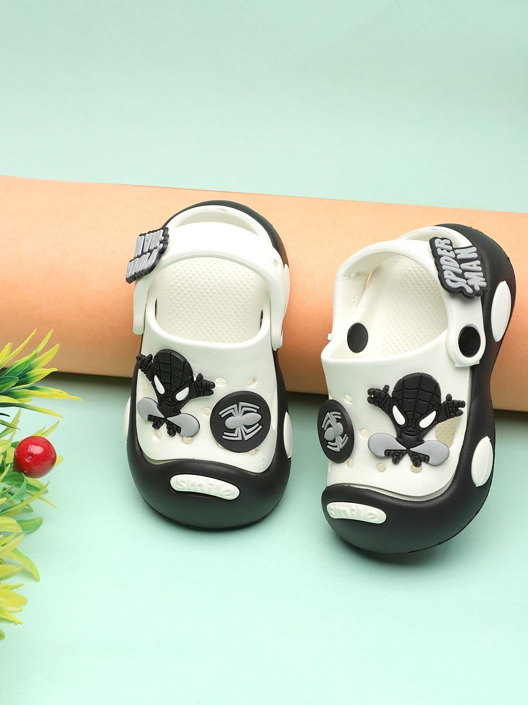 TOMSY CHOICE Boys Clogs Sandals