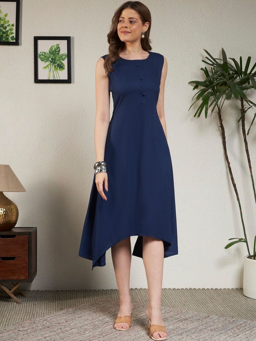 Da Vastraagaar A-Line Midi Dress