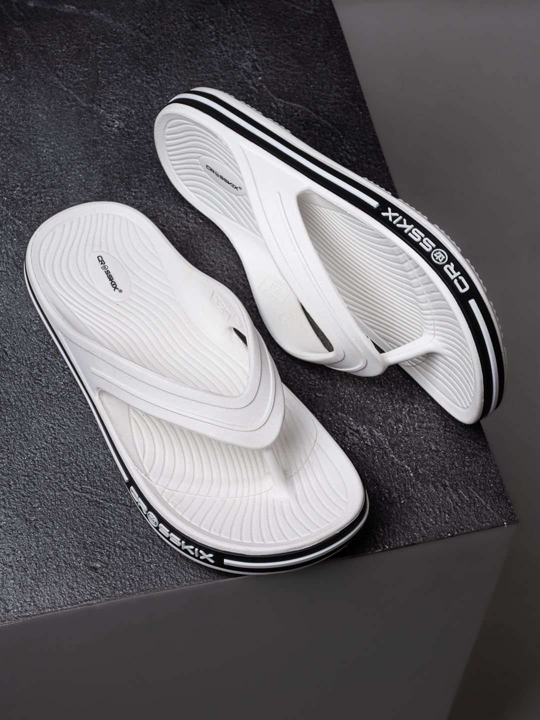CROSSKIX Men Thong Flip-Flops