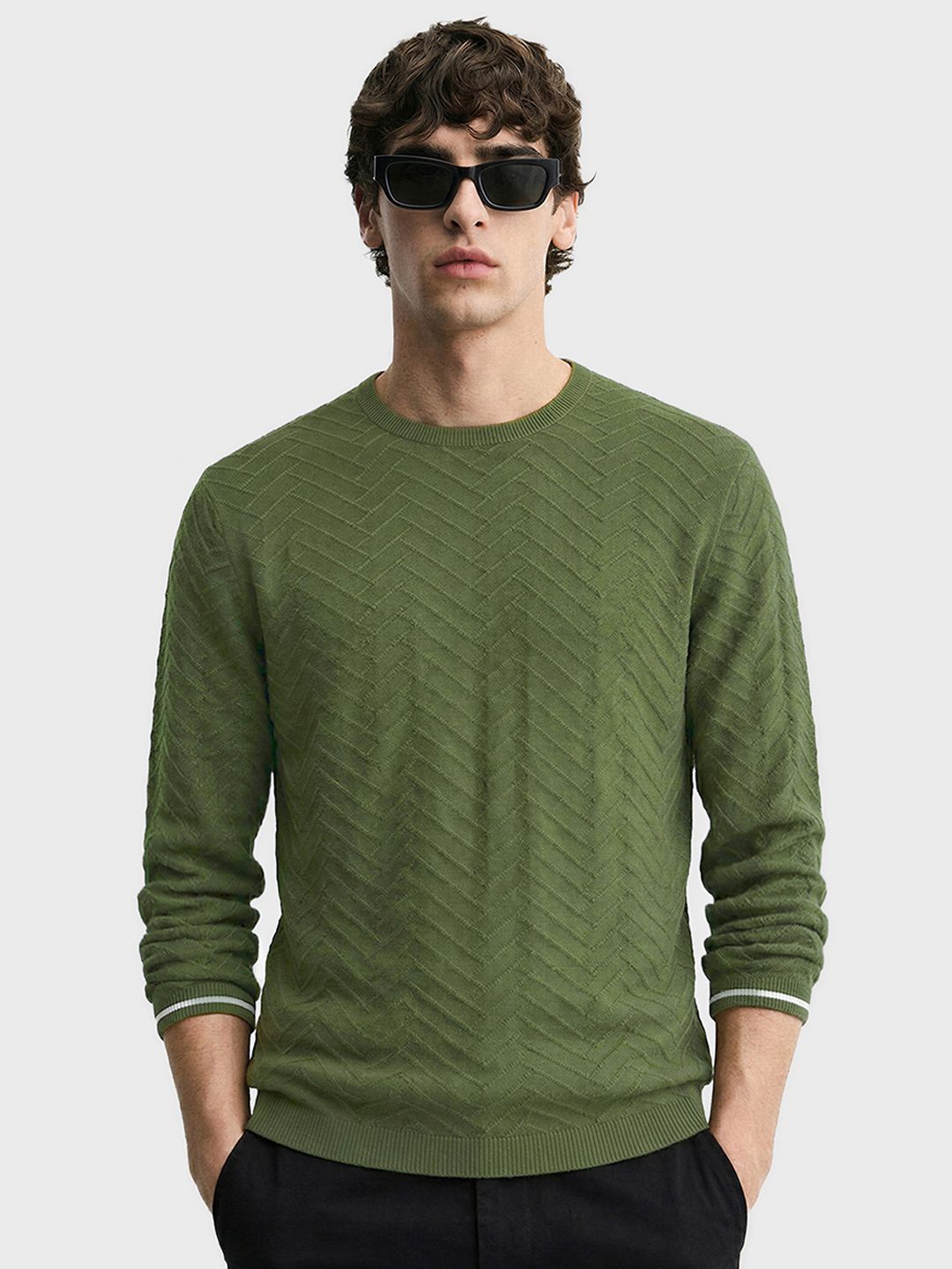 The Indian Garage Co Men Slim Fit Sweaters