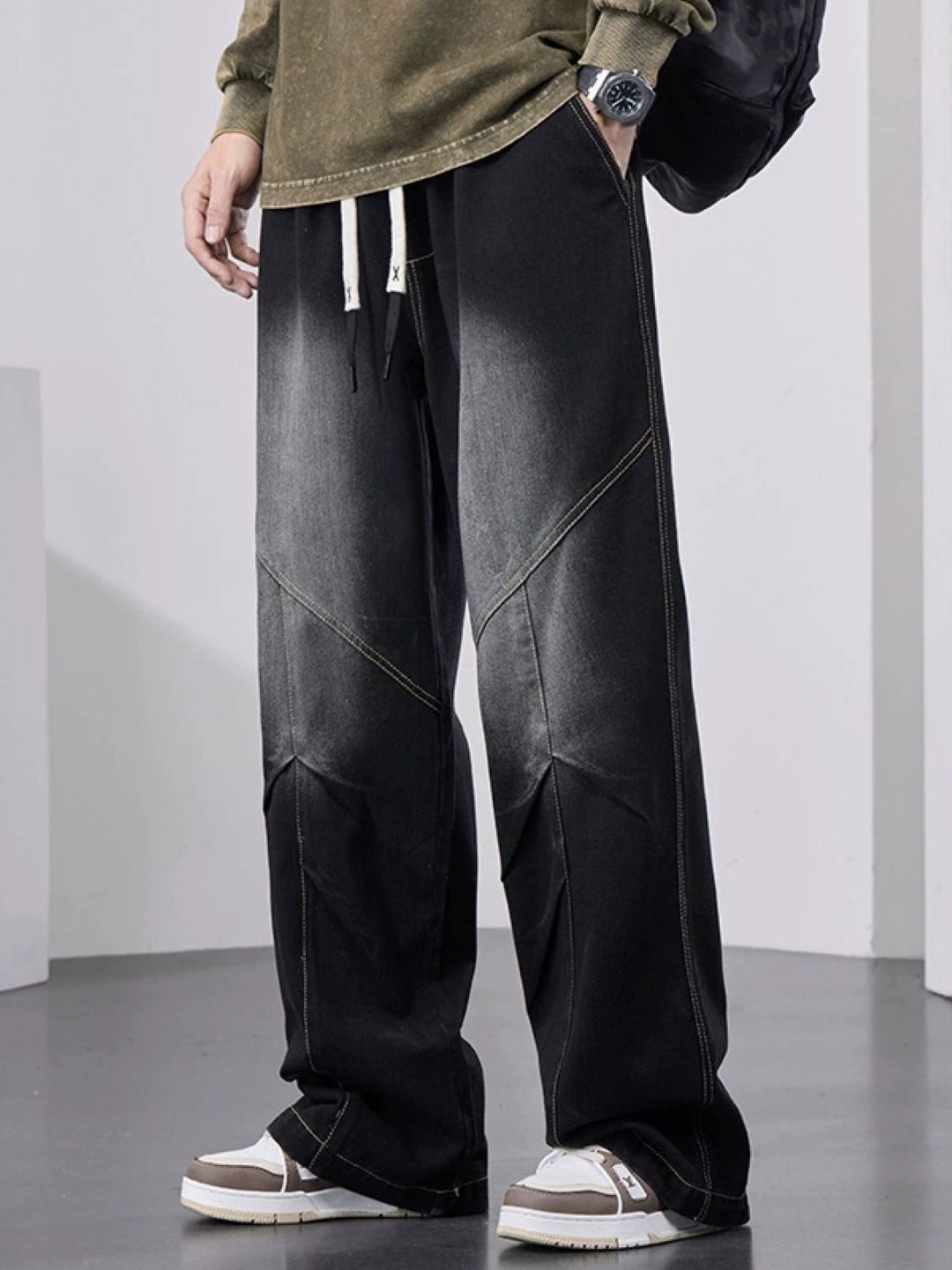 StyleCast Men Wide Leg Mid-Rise Heavy Fade Jeans