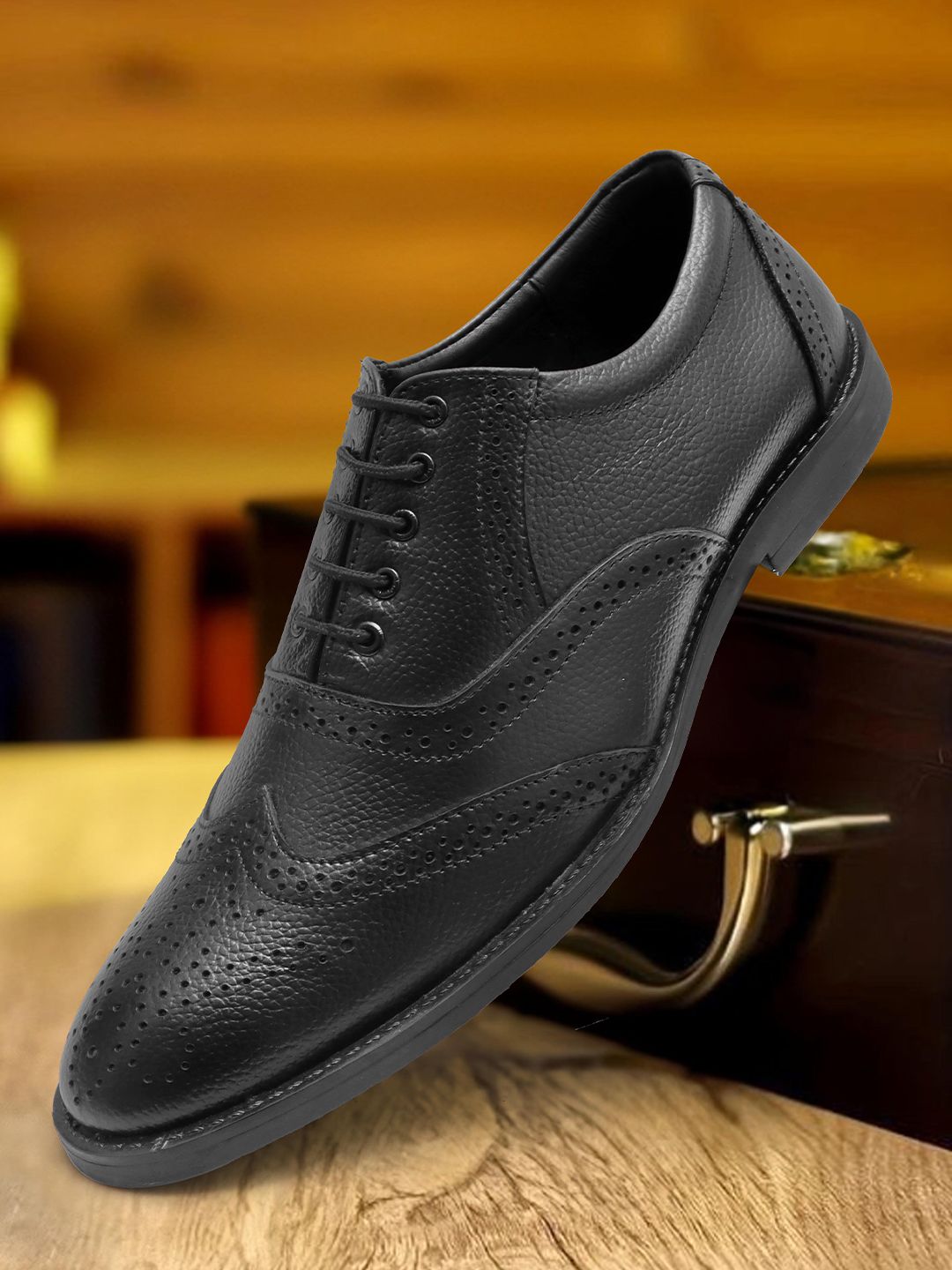 INVICTUS Men Leather Formal Derbys