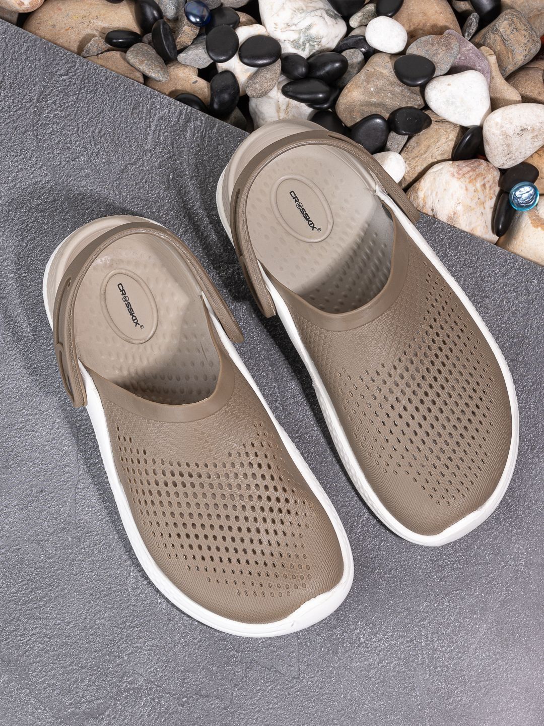 CROSSKIX Men Croslite Clogs