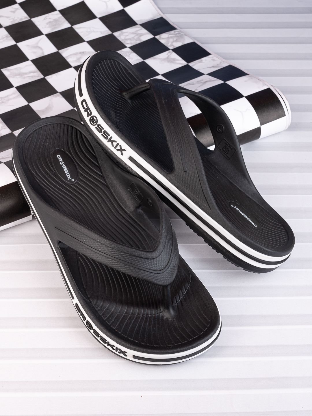 CROSSKIX Men Striped Thong Flip-Flops