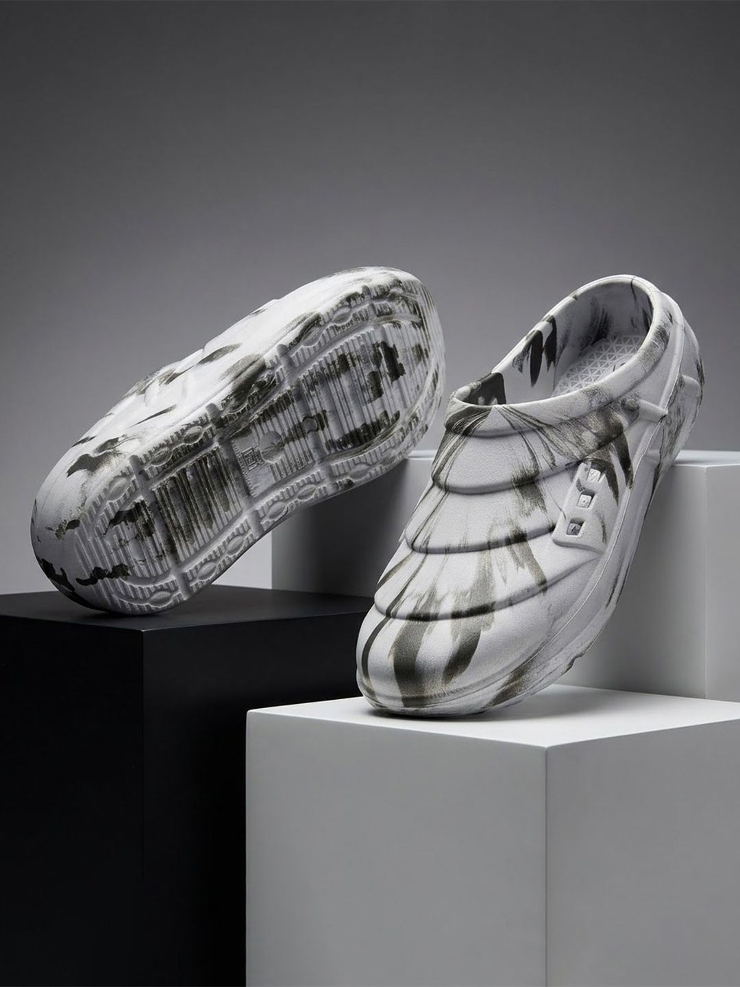 Koburg Men Printed Slip-On
