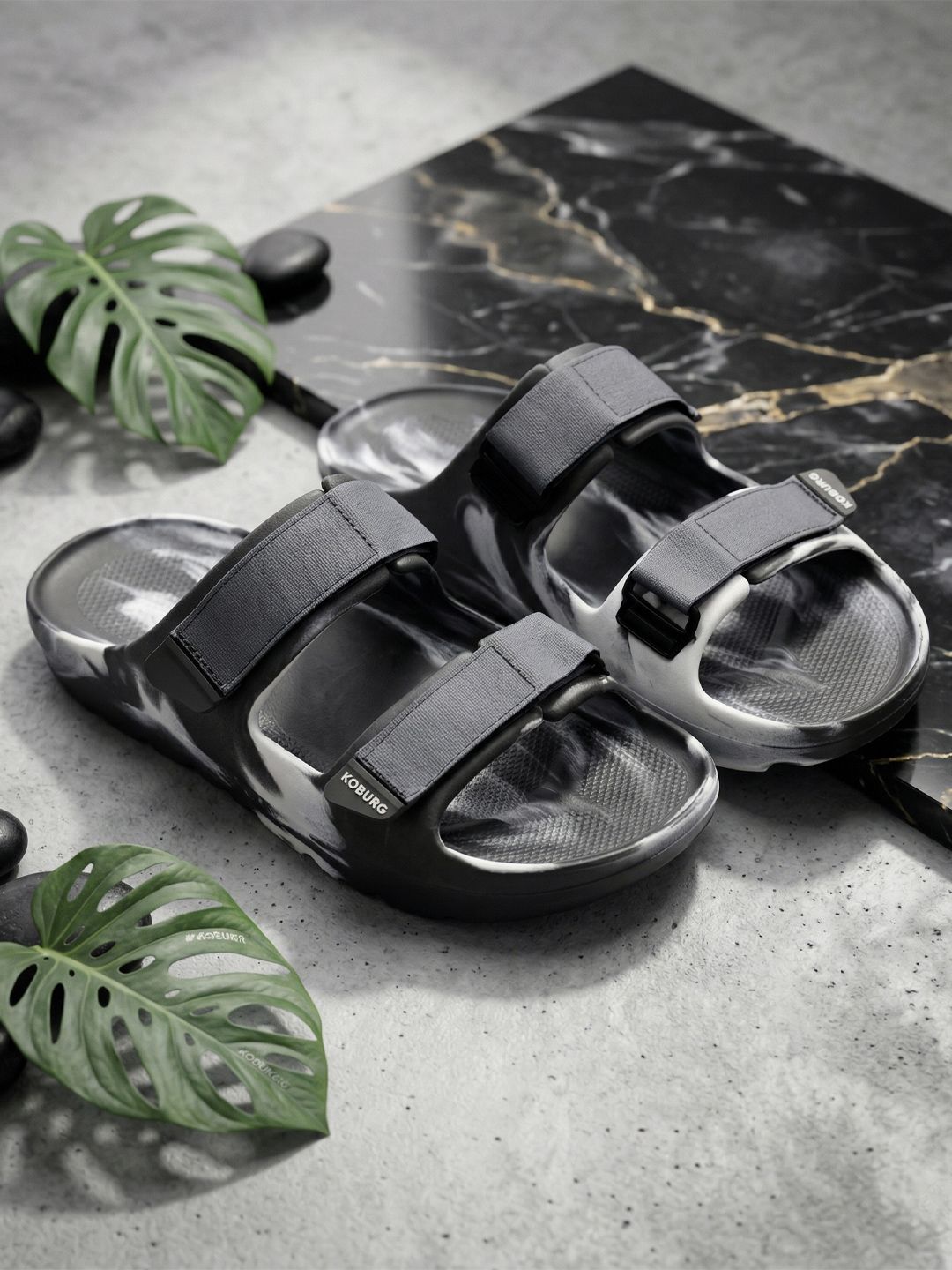 Koburg Men Printed Sliders