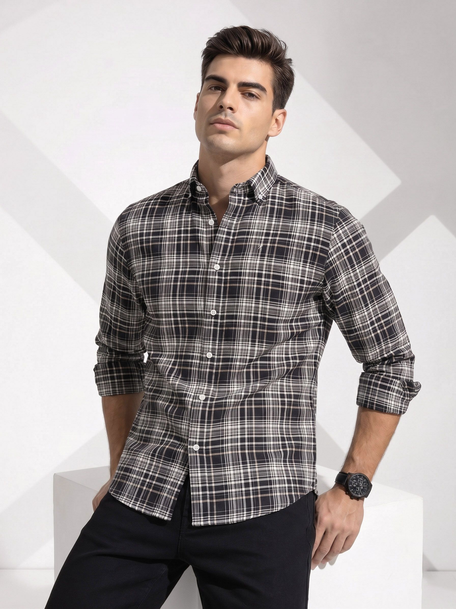 INVICTUS Slim Fit Checked Casual Shirt