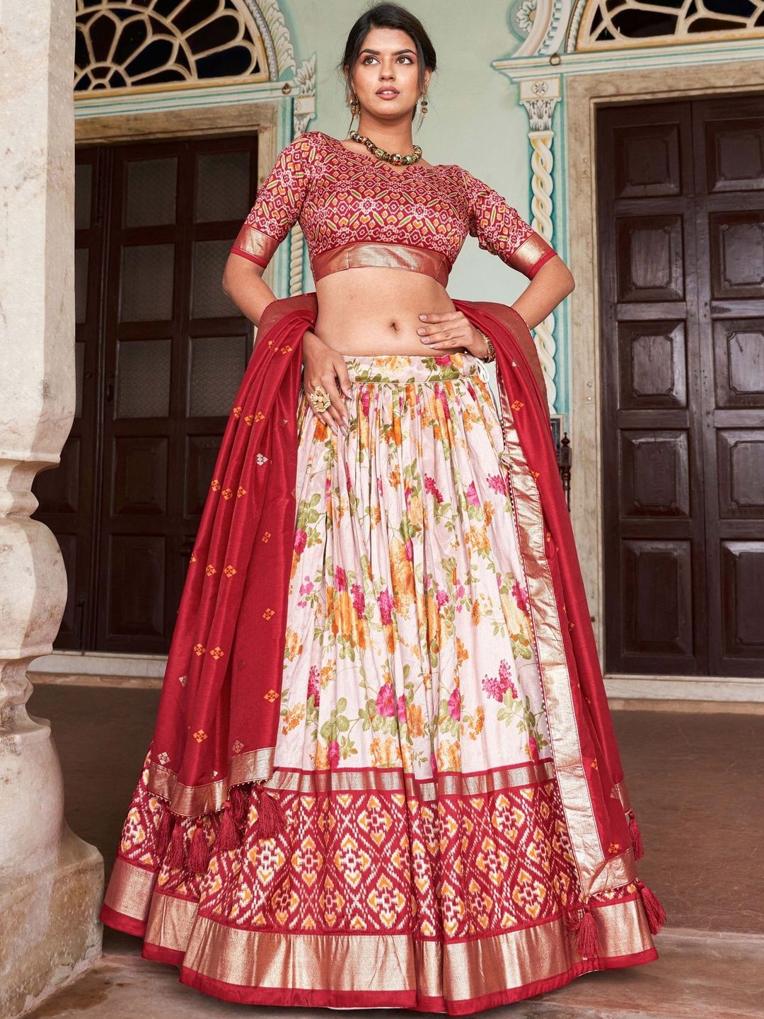 House of Pataudi Patola Printed Sweetheart Neck Lehenga Choli & Dupatta