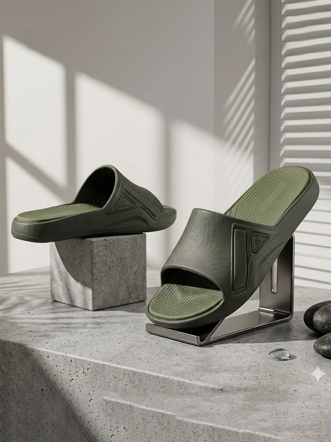 Bata Men Sliders