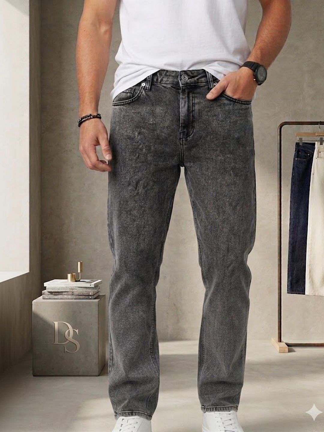 NIFFER FASHION Men Jean Mid-Rise Heavy Fade Applique Jeans